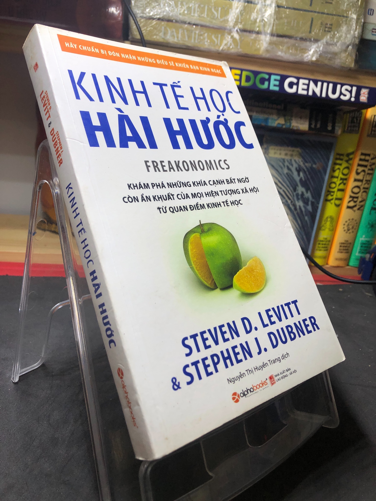 Kinh tế học hài hước 2018 mới 80% dập góc sách trên Steven D.Levitt và Stephen J.Dubner HPB0607 KINH TẾ - TÀI CHÍNH - CHỨNG KHOÁN