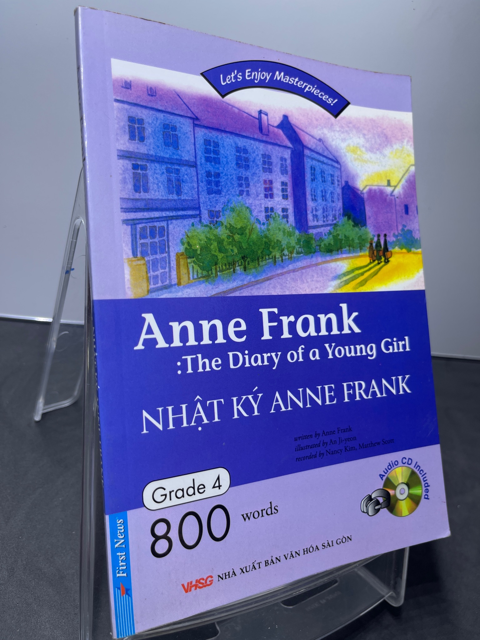 Nhật ký Anne Frank grade 4 800 words 2009 mới 85% bẩn nhẹ bụng sách kèm CD Lets Enjoy Masterpieces HPB1607 HỌC NGOẠI NGỮ