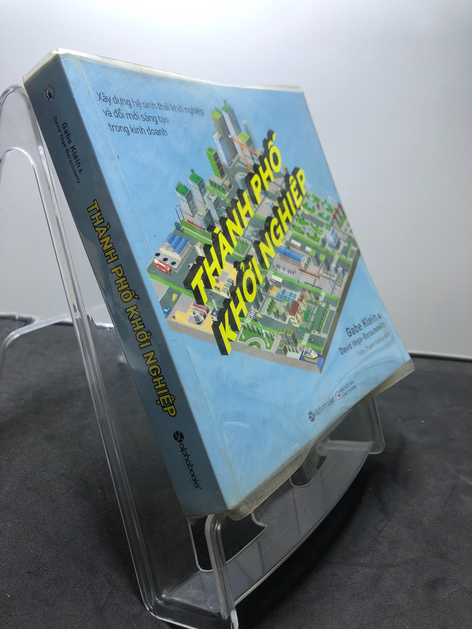 Thành phố khởi nghiệp 2018 mới 85% bẩn nhẹ bụng sách Gabe Klein và David Vega-Barachowitz HPB2207 KỸ NĂNG