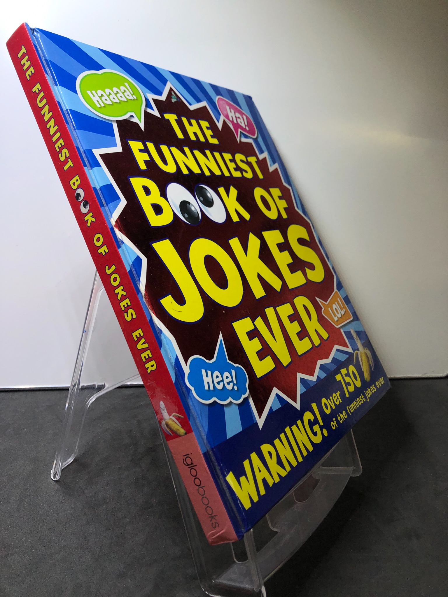 The Funniest Book of Jokes ever Over 750 of the funnist jokes BÌA CỨNG mới 85% bẩn nhẹ HPB2607 NGOẠI VĂN