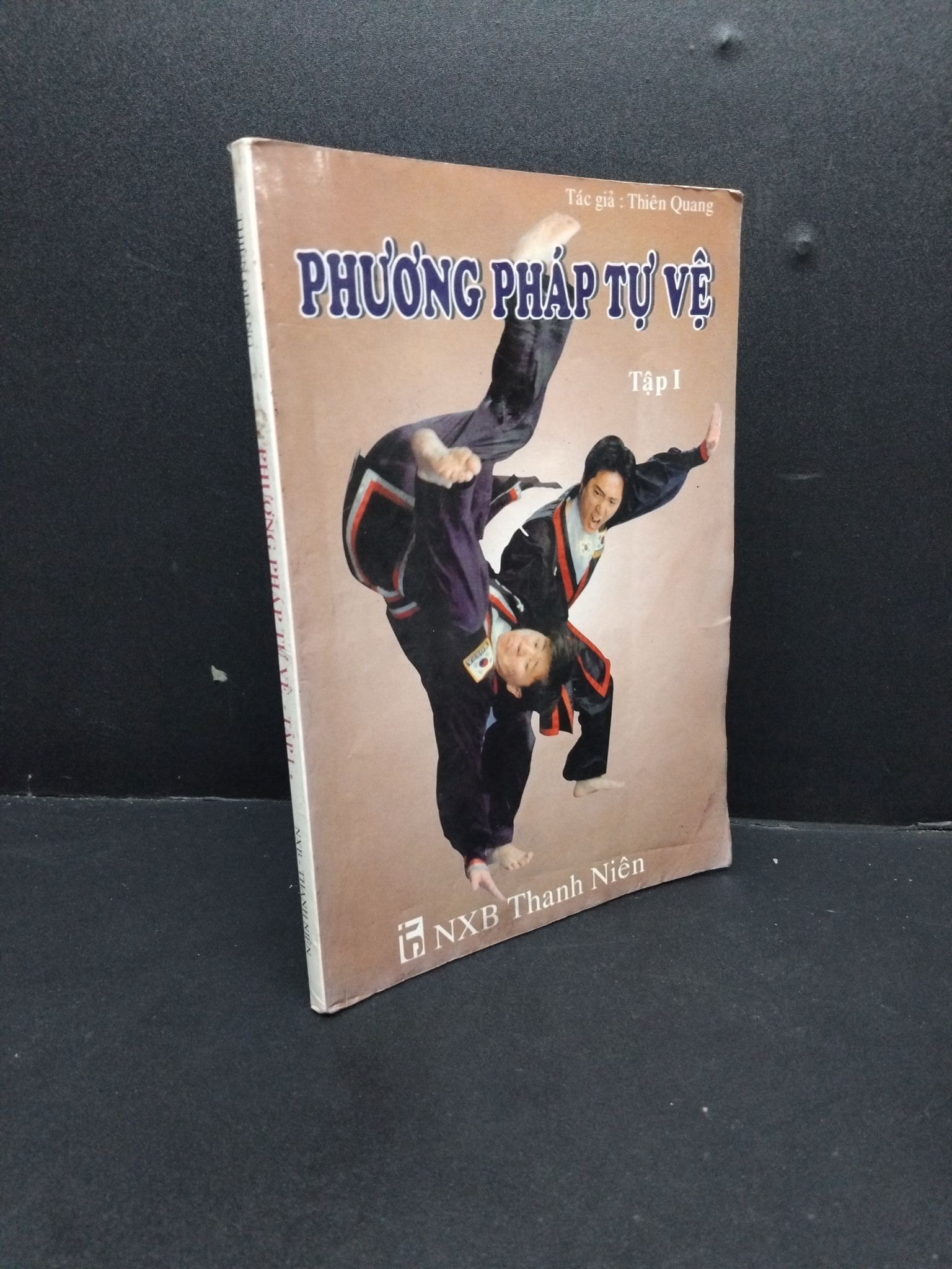 Phương pháp tự vệ tập 1 mới 60% ố vàng ẩm nặng có mộc trang đầu 1999 HCM2207 Thiên Quang KỸ NĂNG