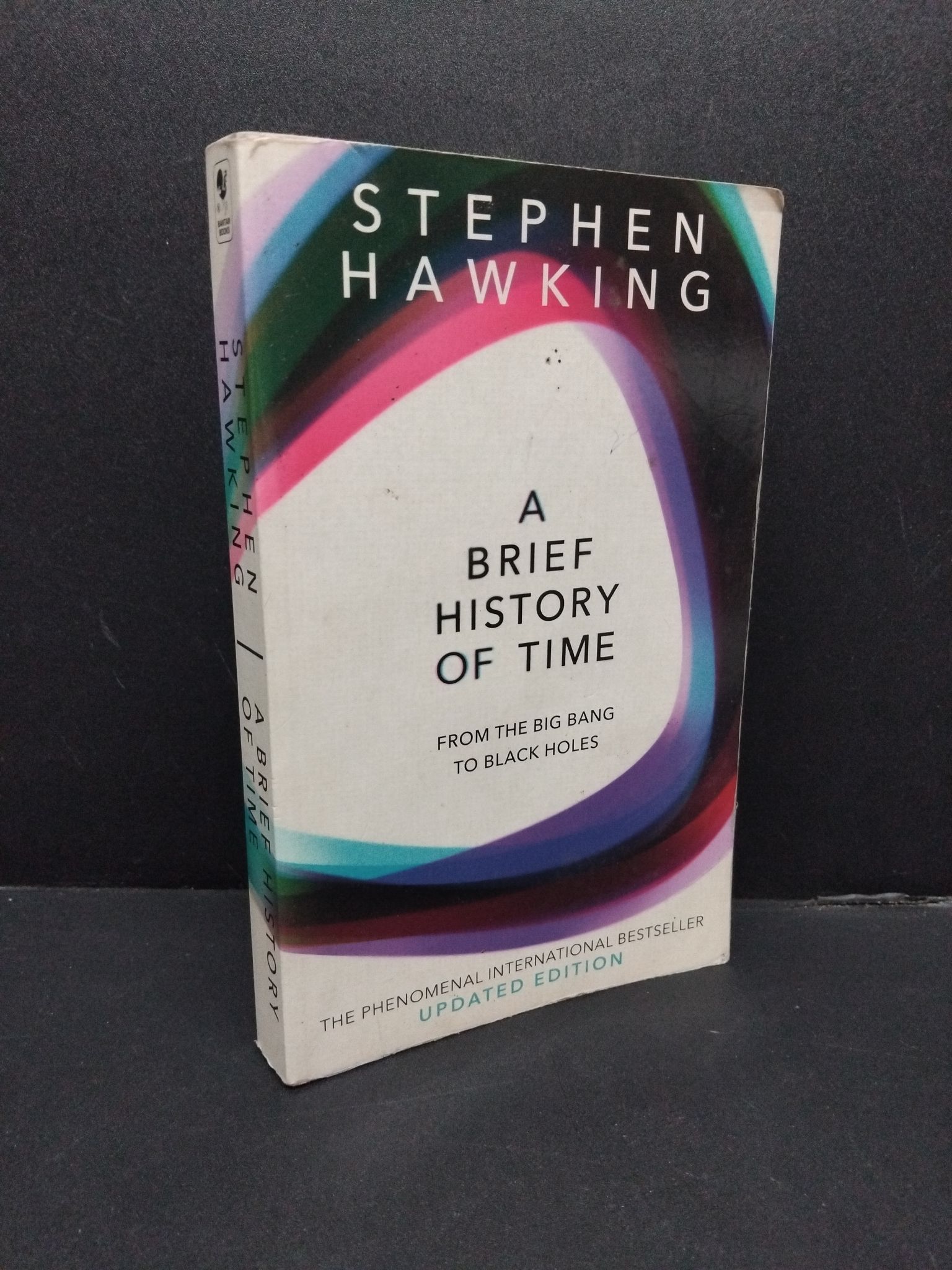 A brief history of time mới 80% ố vàng HCM2207 Stephen Hawking NGOẠI VĂN