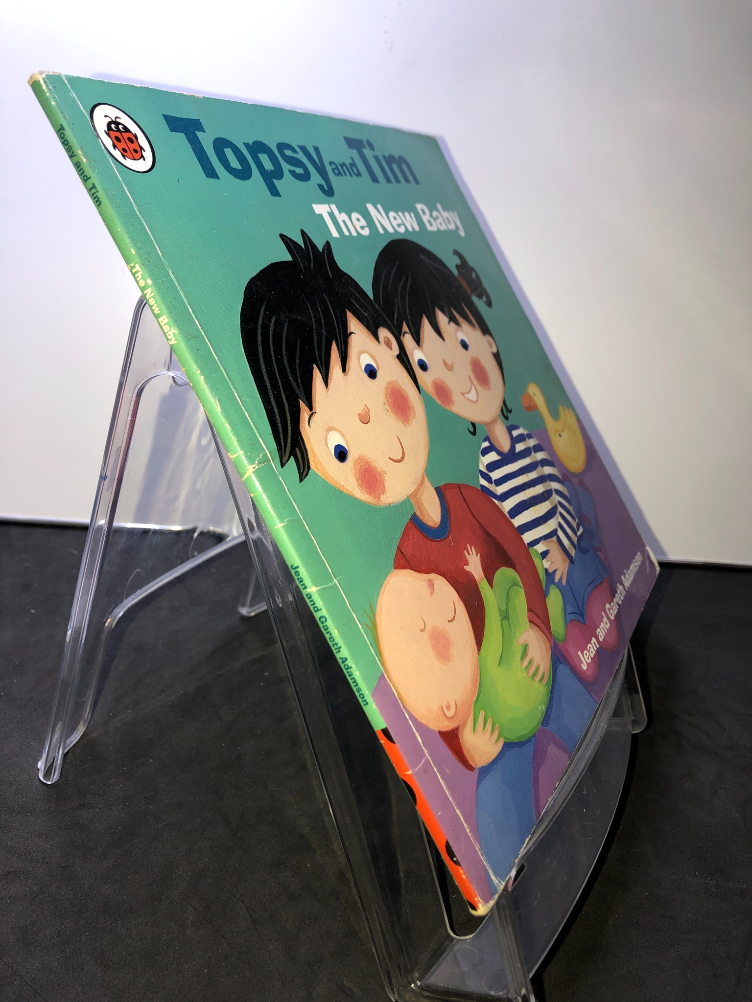 Topsy and Tim The New Baby mới 85% bẩn nhẹ Jean và Gareth Adamson HPB2607 NGOẠI VĂN