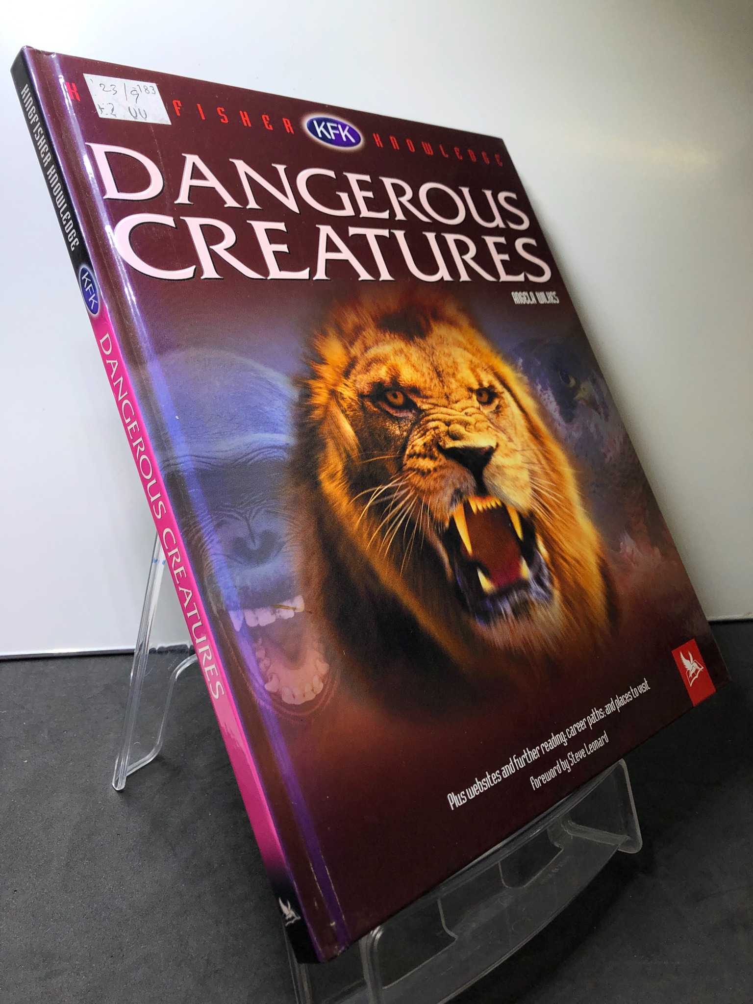 Dangerous Creatures BÌA CỨNG mới 85% bẩn nhẹ Angela Wilkes HPB2607 NGOẠI VĂN