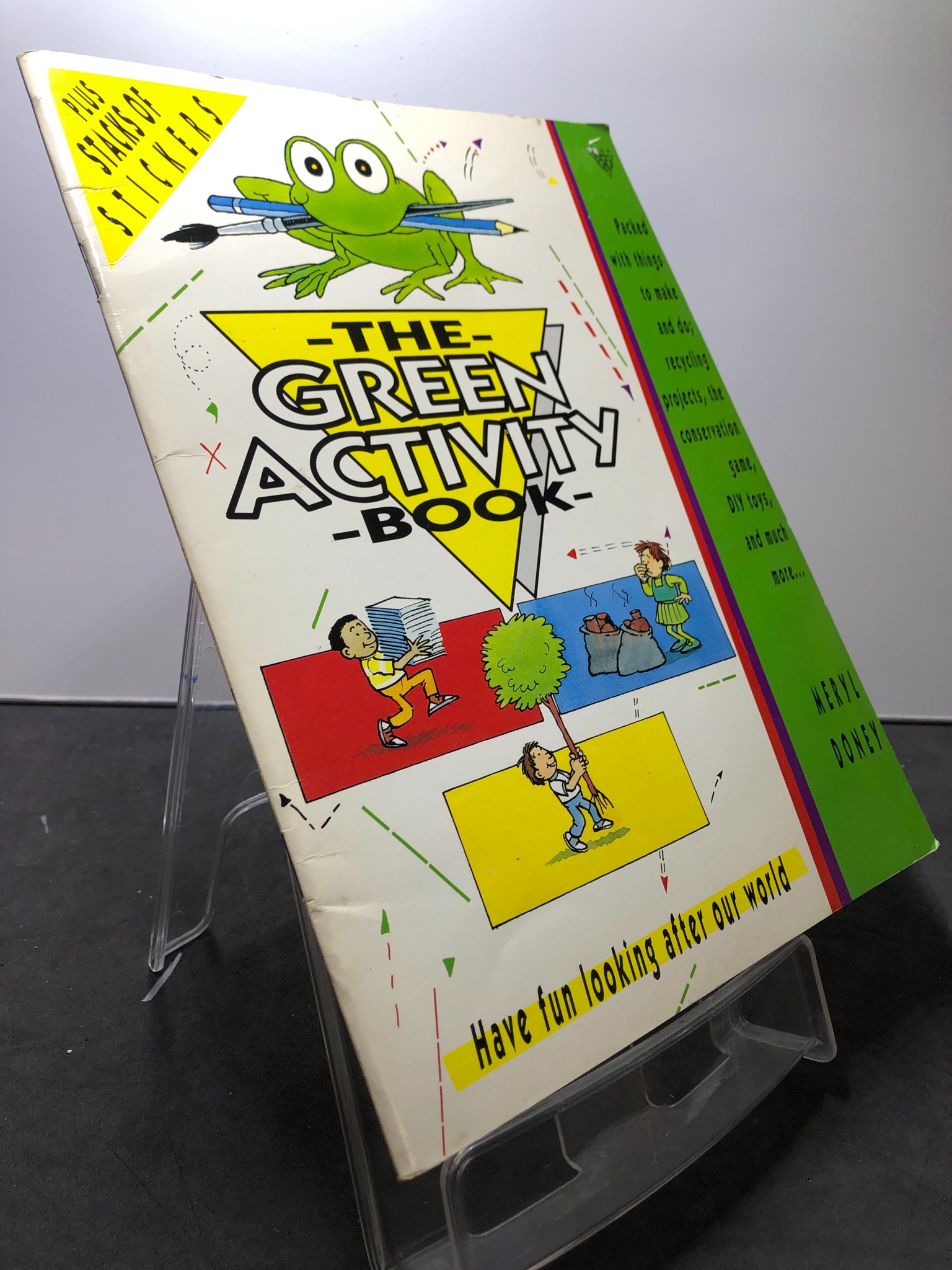 The Green Activity book mới 85% bẩn nhẹ Meryl Doney HPB2607 NGOẠI VĂN