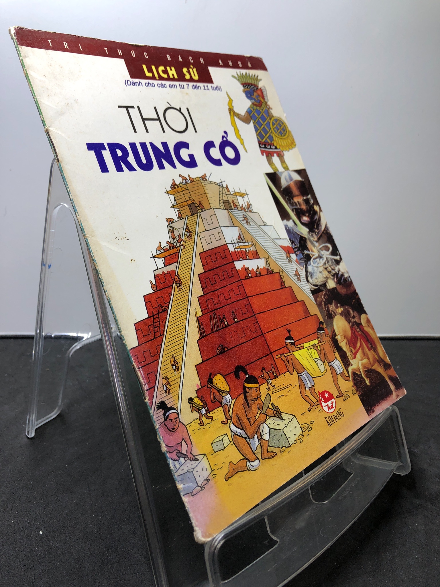 Thời trung cổ 2004 mới 80% bẩn nhẹ trên 7 tuổi Nguyễn Huy Cầu dịch HPB3007 LỊCH SỬ - CHÍNH TRỊ - TRIẾT HỌC