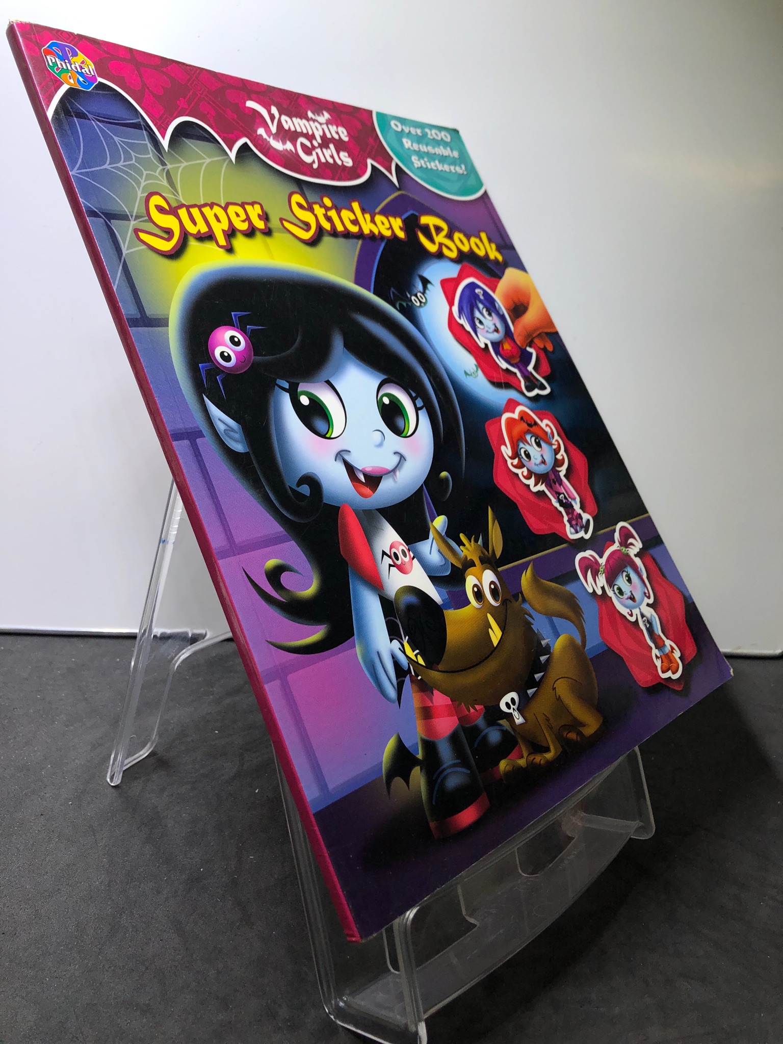 Super Sticker Book VAMPIRE Girls mới 85% bẩn nhẹ PHIDAL HPB3107 NGOẠI VĂN