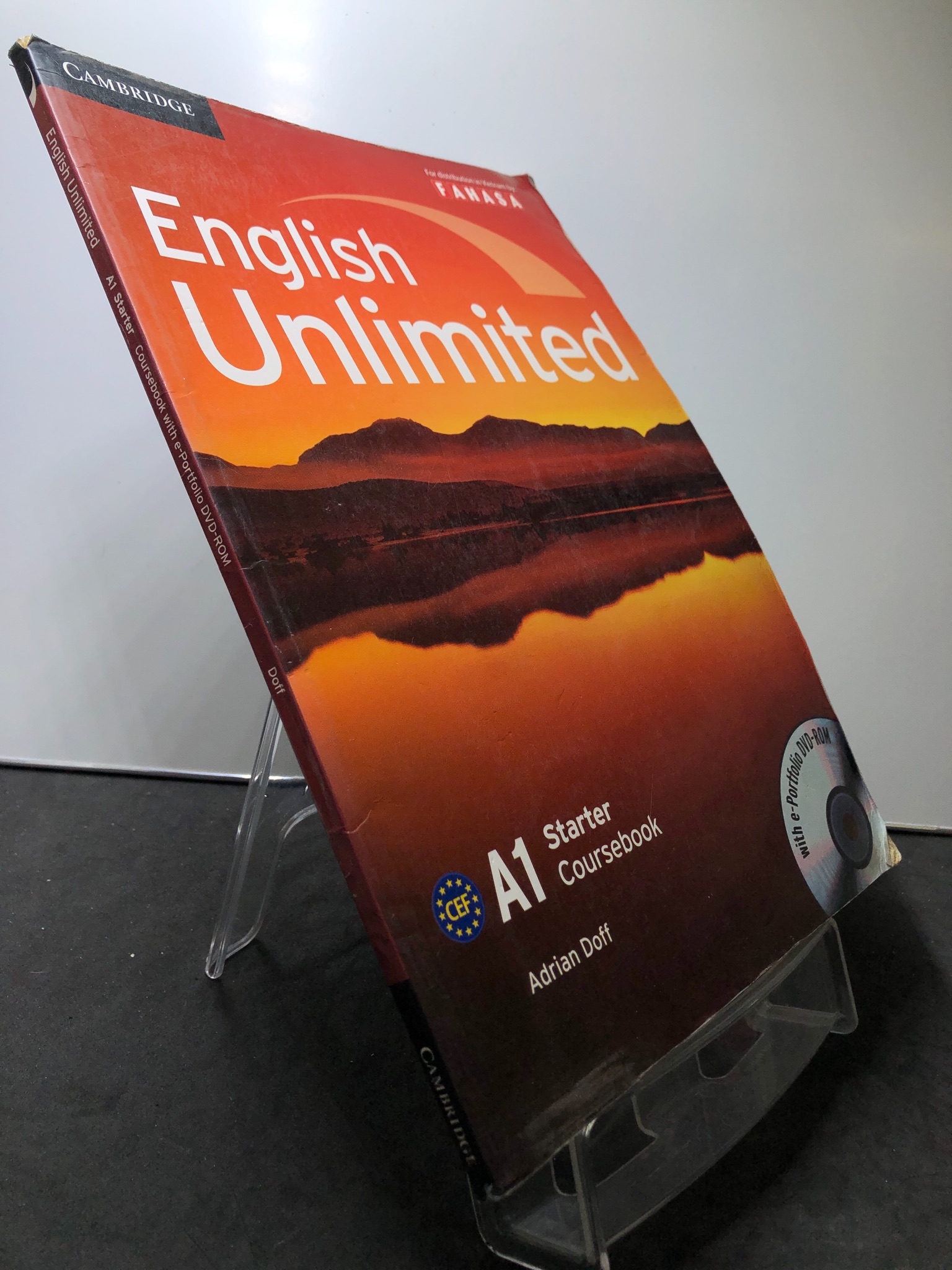 English Unlimited A1 Starter Coursebook CAMBRIDGE mới 80% bẩn nhẹ Adrian Doff HPB3107 HỌC NGOẠI NGỮ