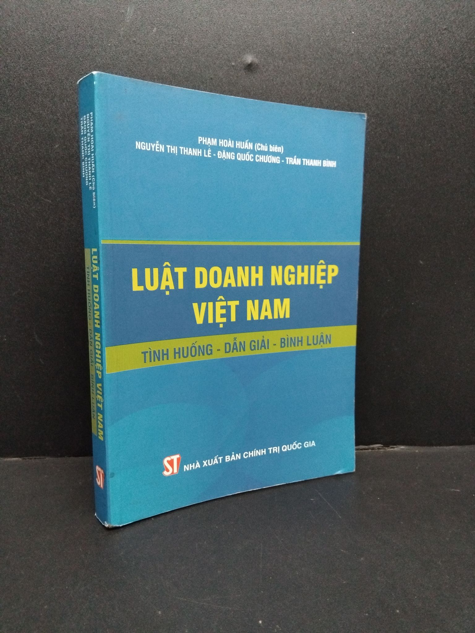 Luật doanh nghiệp Việt Nam mới 90% ố nhẹ 2015 HCM1008 Phạm Hoài Huấn GIÁO TRÌNH, CHUYÊN MÔN