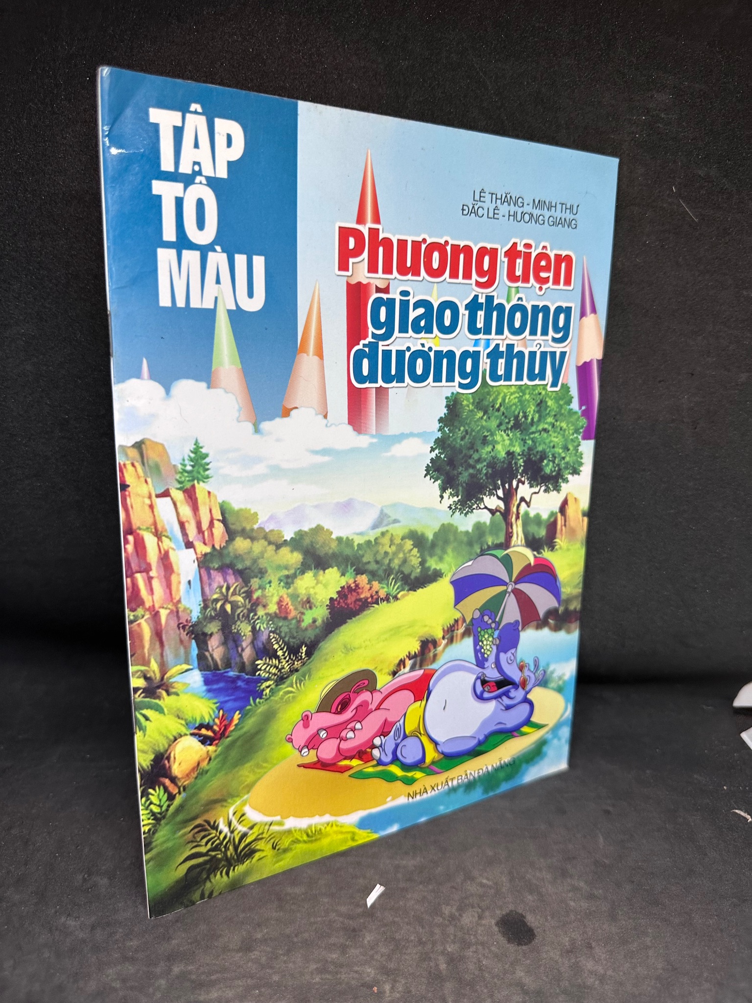 Tập Tô Màu, Phương Tiện Giao Thông Đường Thuỷ, Mới 90%, 2007 SBM2407