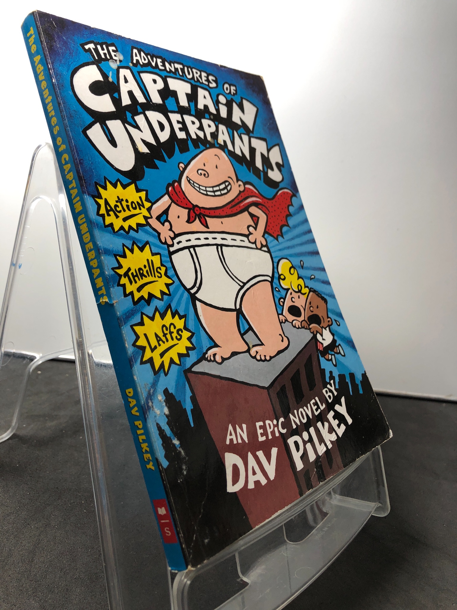 The adventures of captain underpants mới 80% ố bẩn nhẹ Dav Pilkey HPB1508 NGOẠI VĂN