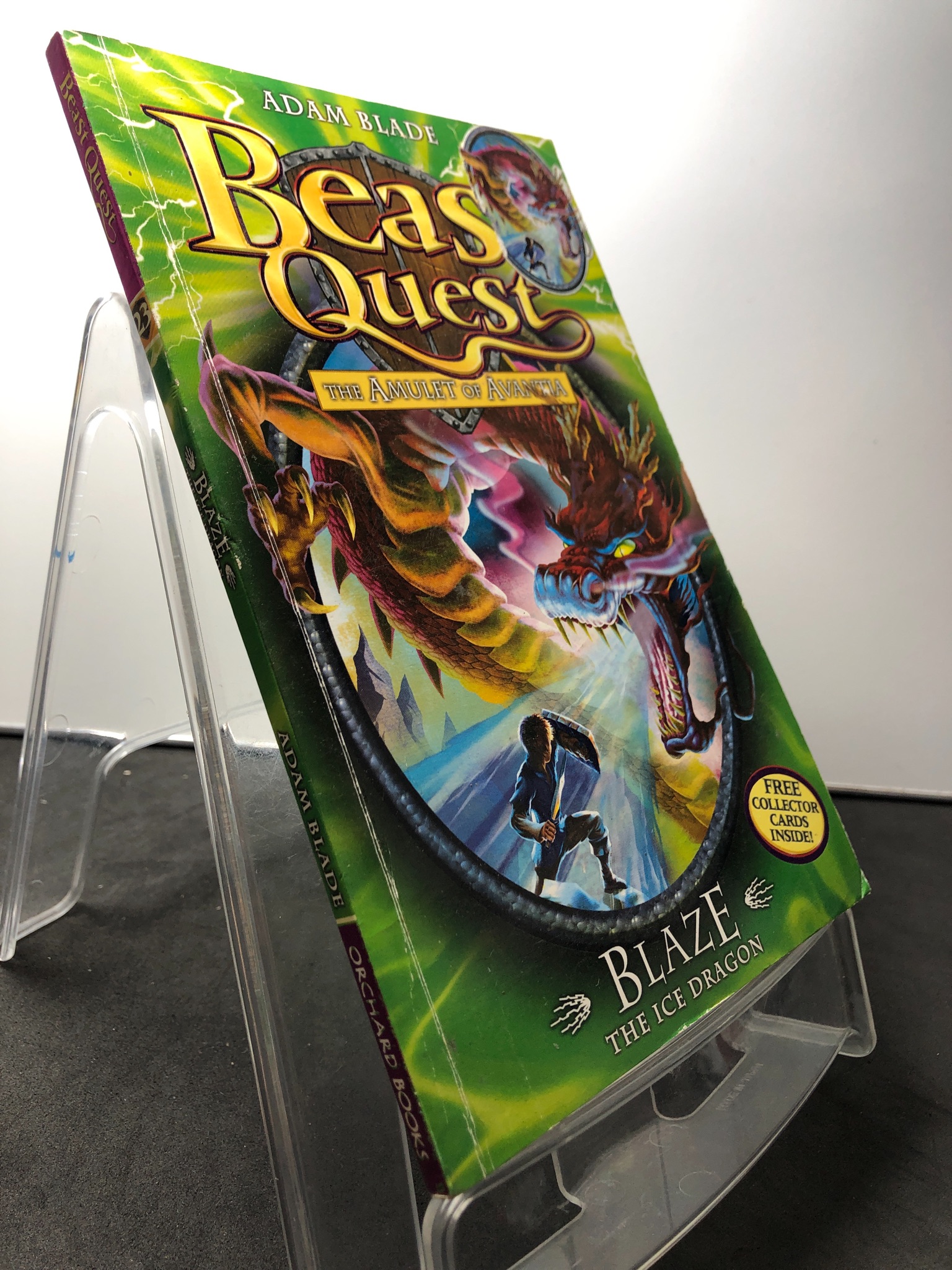 Beast quest the amulet of avantia Blaze the ice dragon mới 85% bẩn nhẹ Adam Blade HPB1508 NGOẠI VĂN