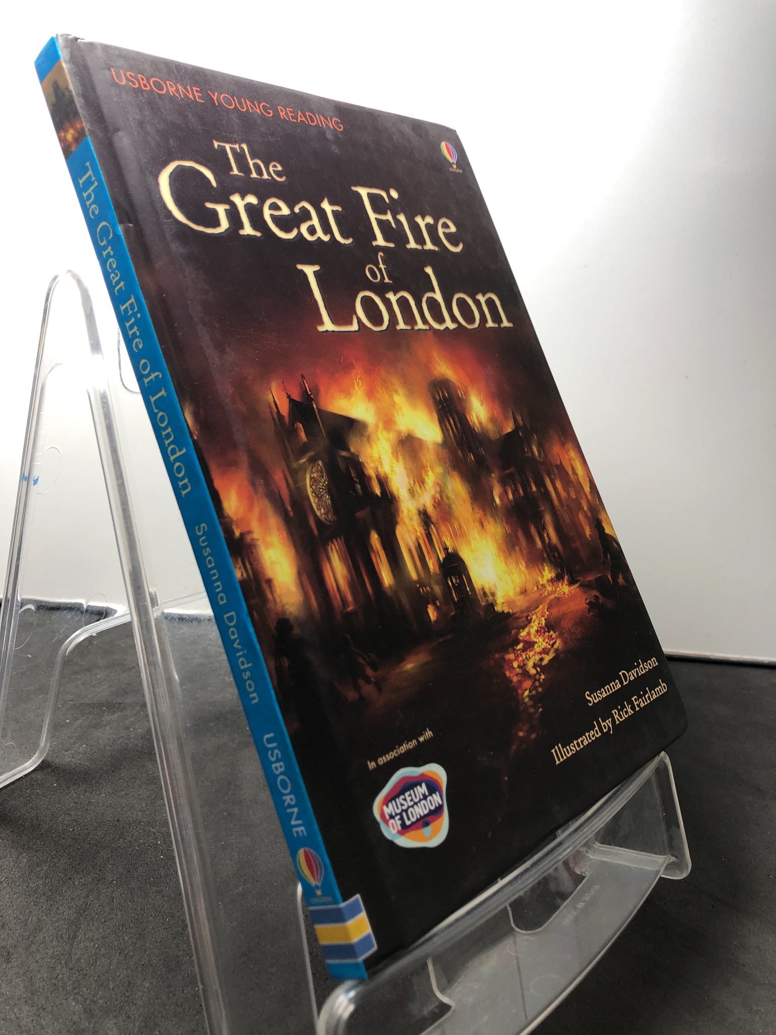 The great fire of London BÌA CỨNG mới 90% Susanna Davidson HPB1508 NGOẠI VĂN