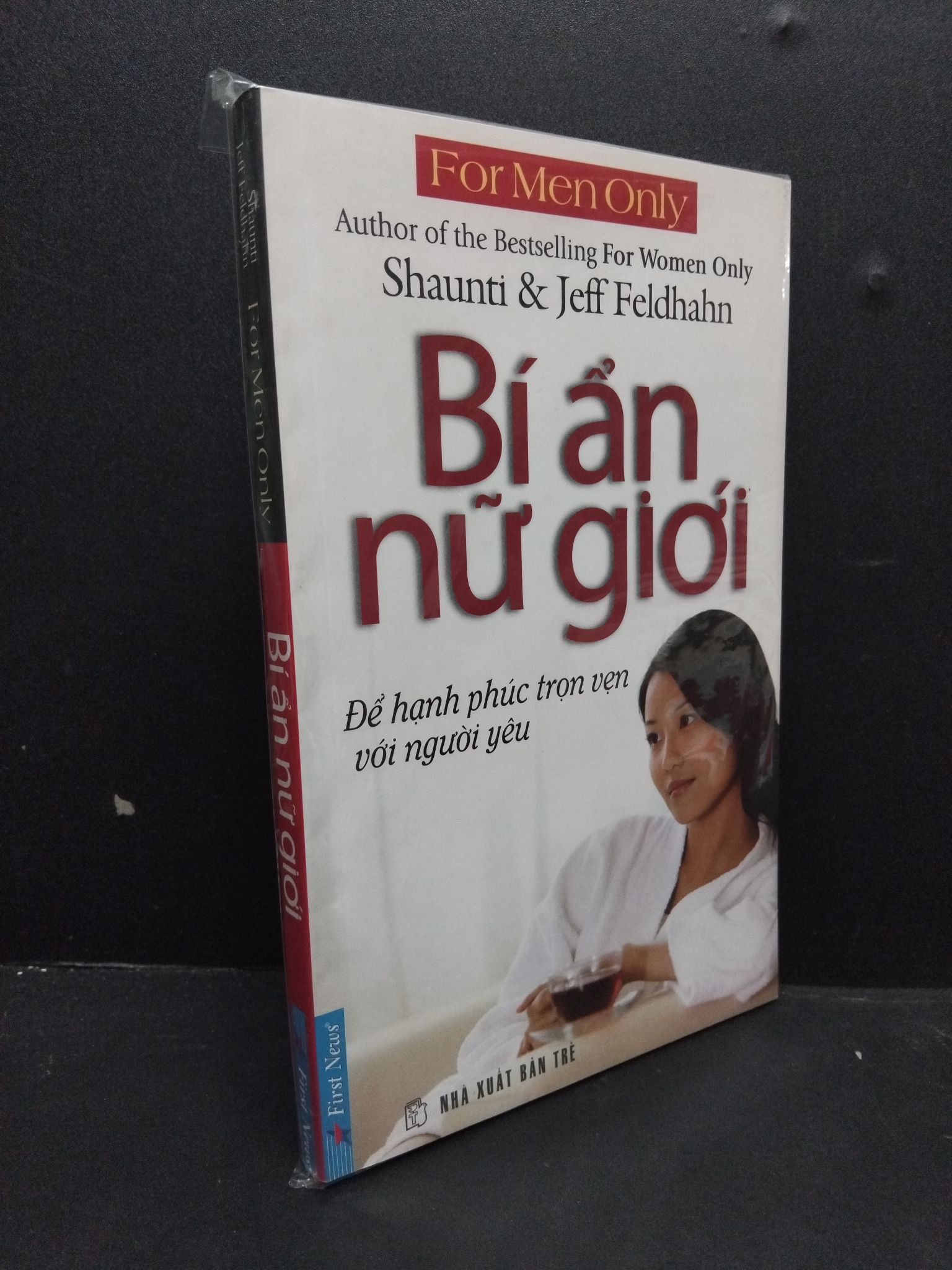 Bí ẩn nữ giới (có bọc) mới 90% bẩn bìa HCM2608 Shaunti & Jeff Feldhahn TÂM LÝ