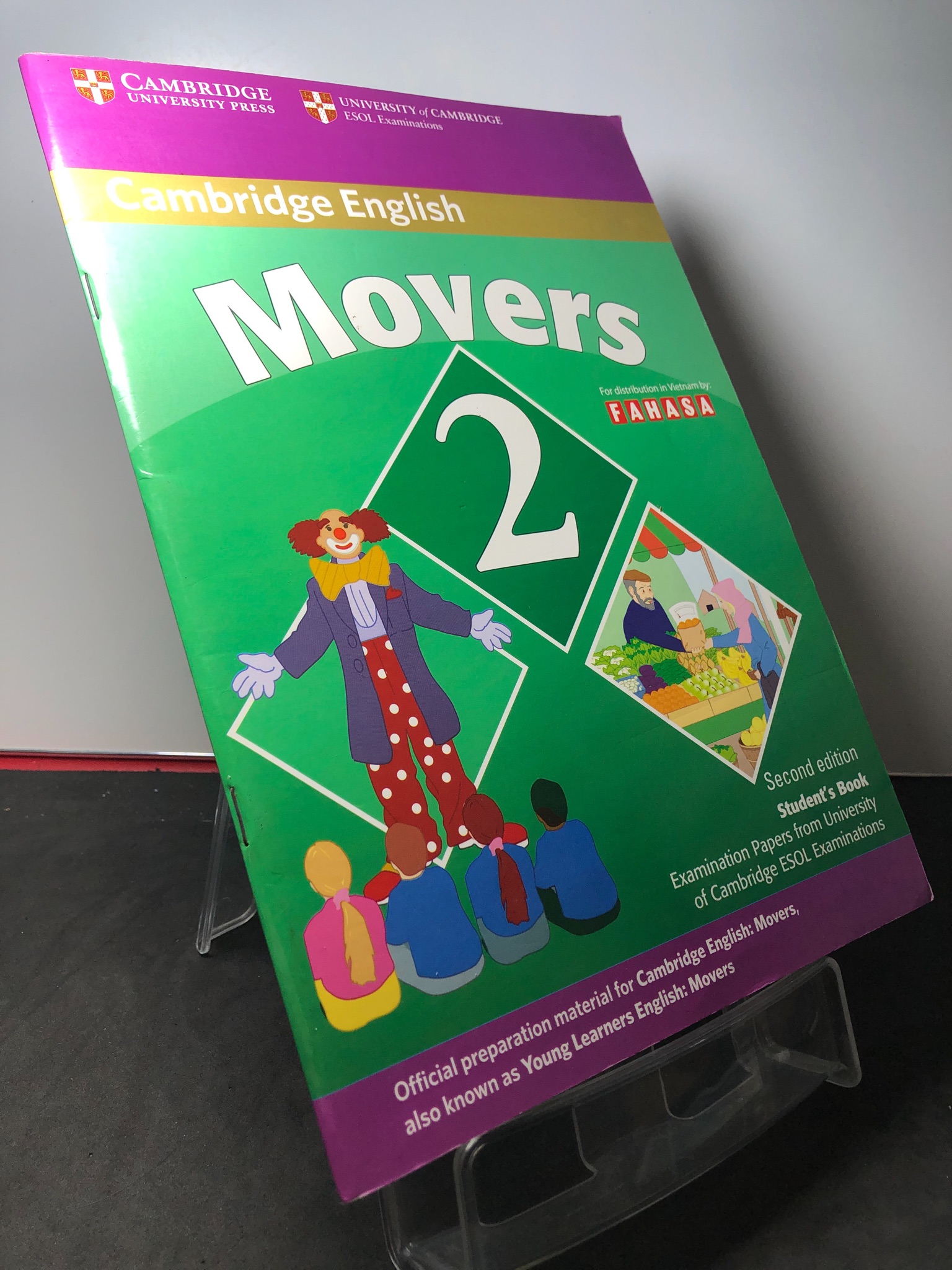 Cambridge english movers 2 mới 85% bẩn nhẹ Fahasa HPB2808 HỌC NGOẠI NGỮ