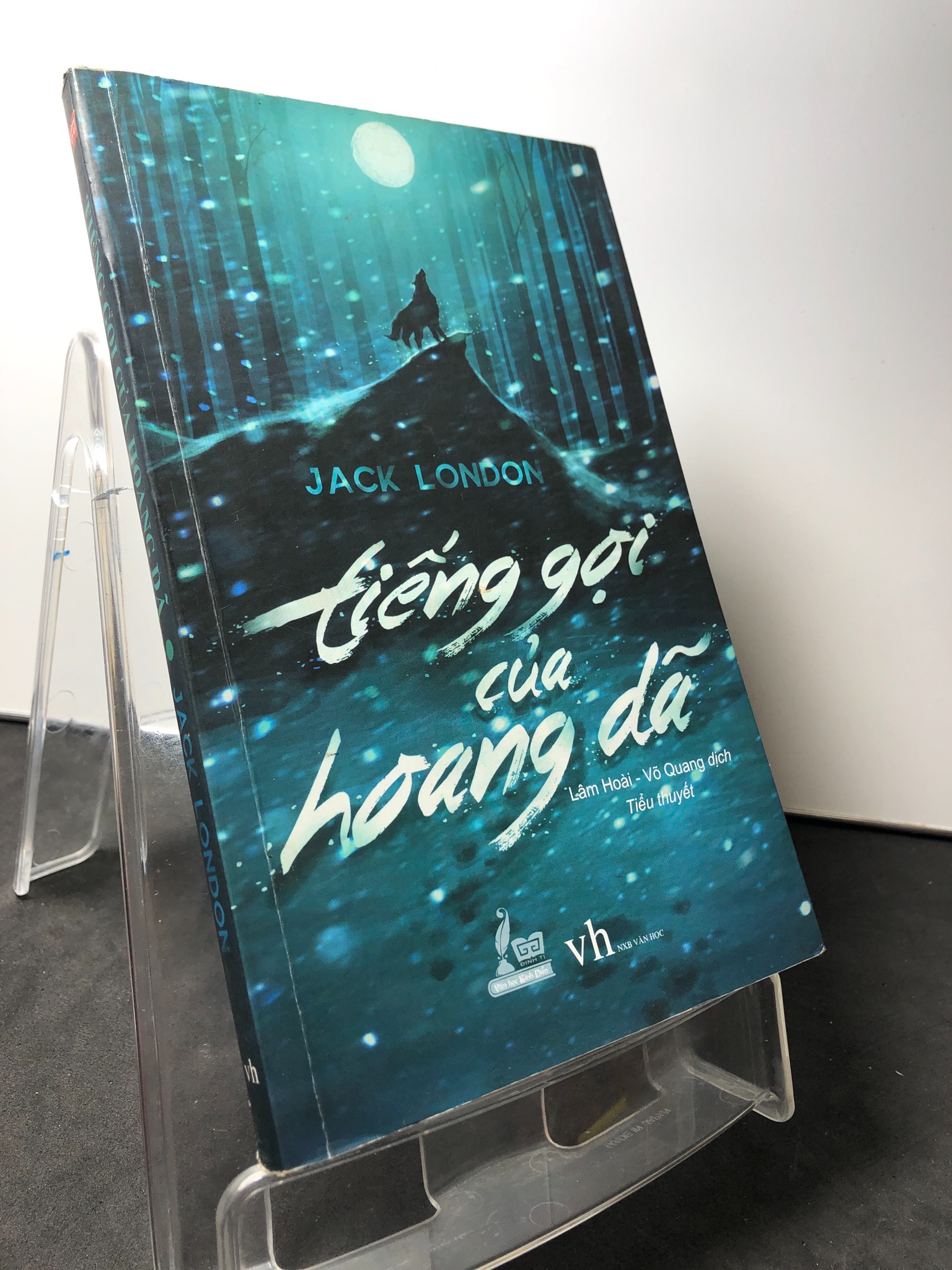 Tiếng gọi của hoang dã 2017 mới 80% bẩn nhẹ Jack London HPB0709 VĂN HỌC