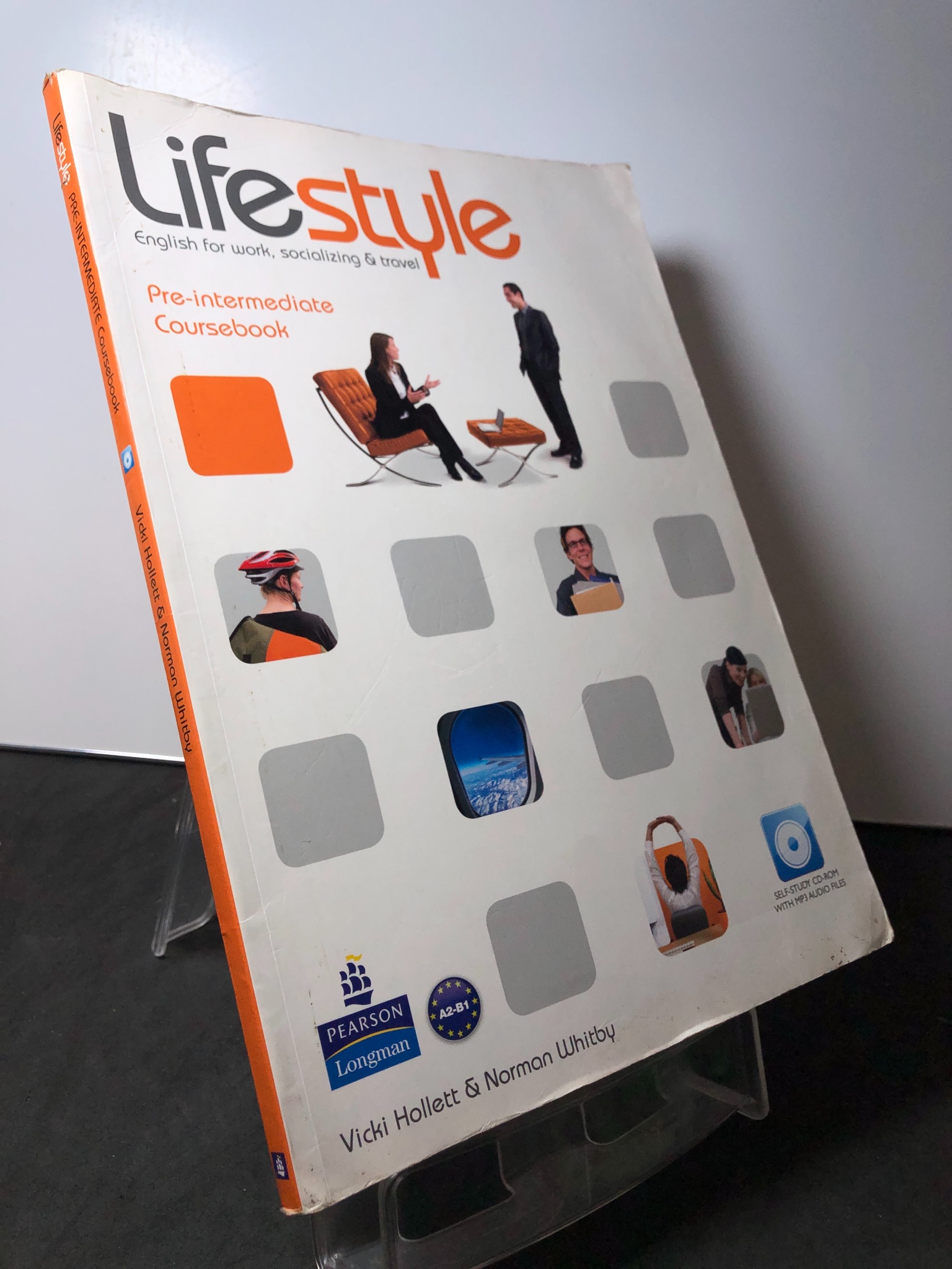 Life Style english for work socializing and travel mới 80% ố bẩn nhẹ kèm CD Vicki hollett HPB0709 HỌC NGOẠI NGỮ