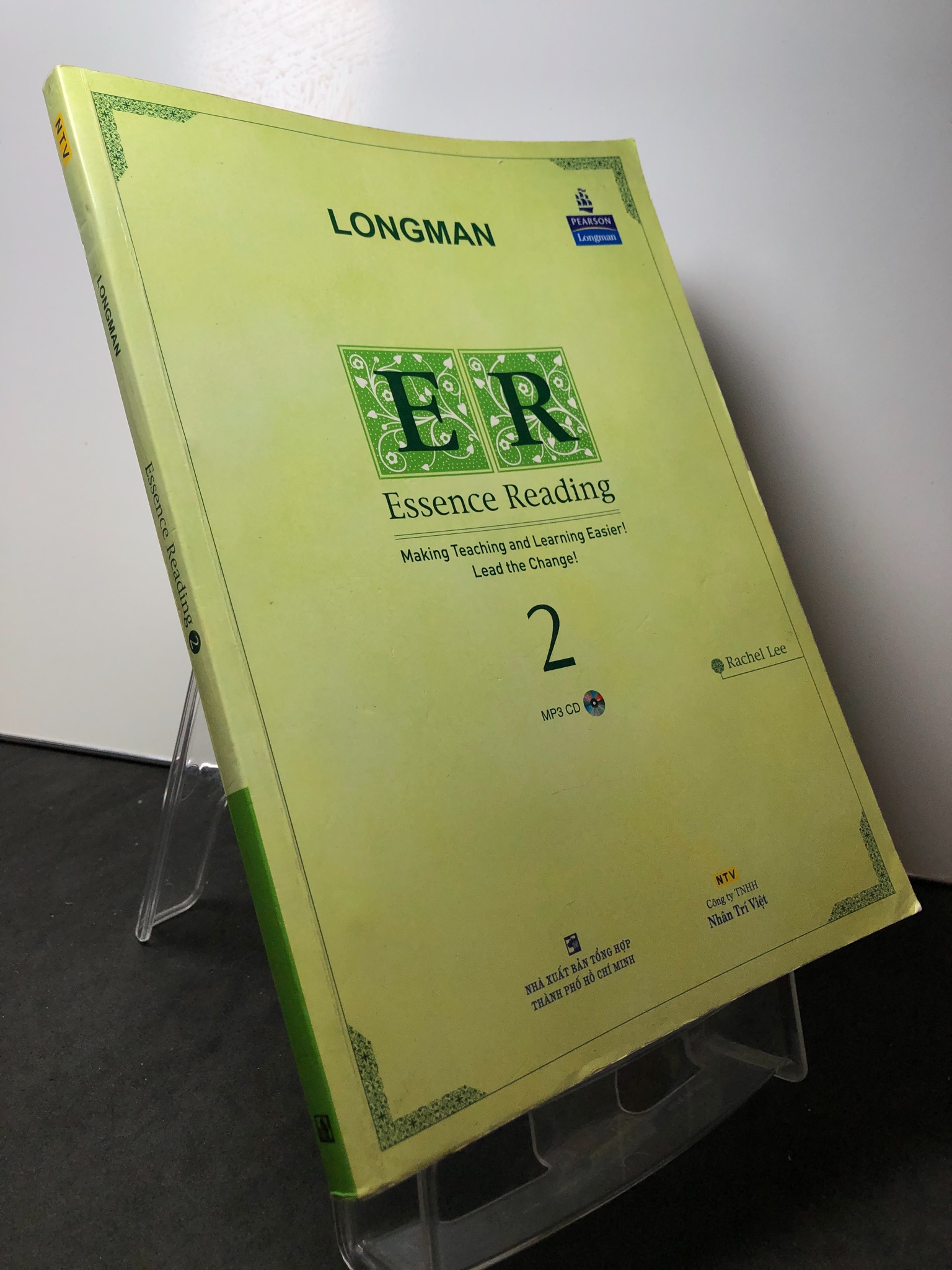 Essence reading 2 có đĩa CD 2010 mới 80% bẩn nhẹ Longman HPB0709 HỌC NGOẠI NGỮ