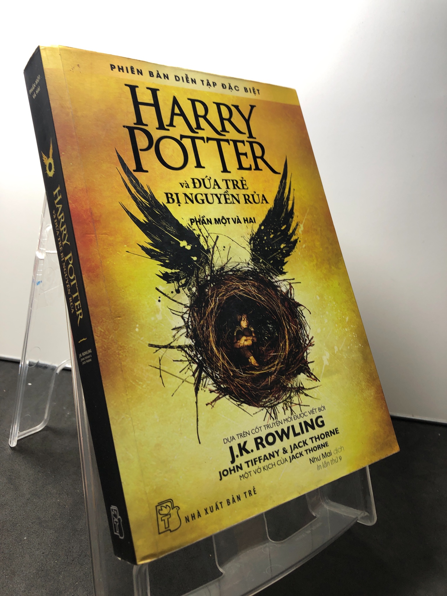 Harry Potter và đứa trẻ bị nguyền rủa phần một và hai 2018 mới 80% ố bẩn nhẹ J K Rowling HPB1209 VĂN HỌC