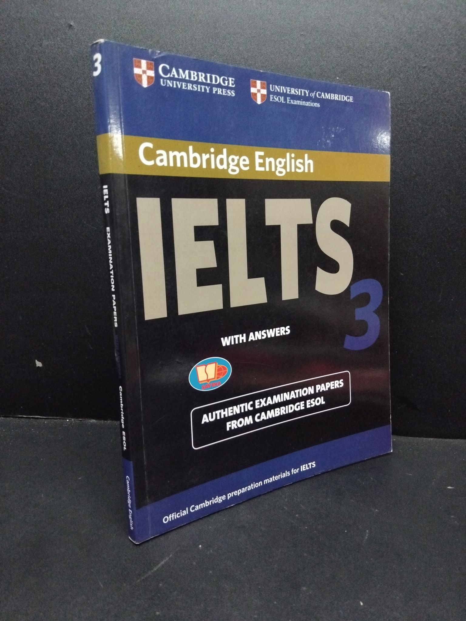 Cambridge English IELTS examination papers with answers 3 mới 80% bẩn bìa, tróc gáy, ố nhẹ, có chữ ký trang đầu, có chữ viết, kèm CD HCM1209 Cambridge Esol HỌC NGOẠI NGỮ