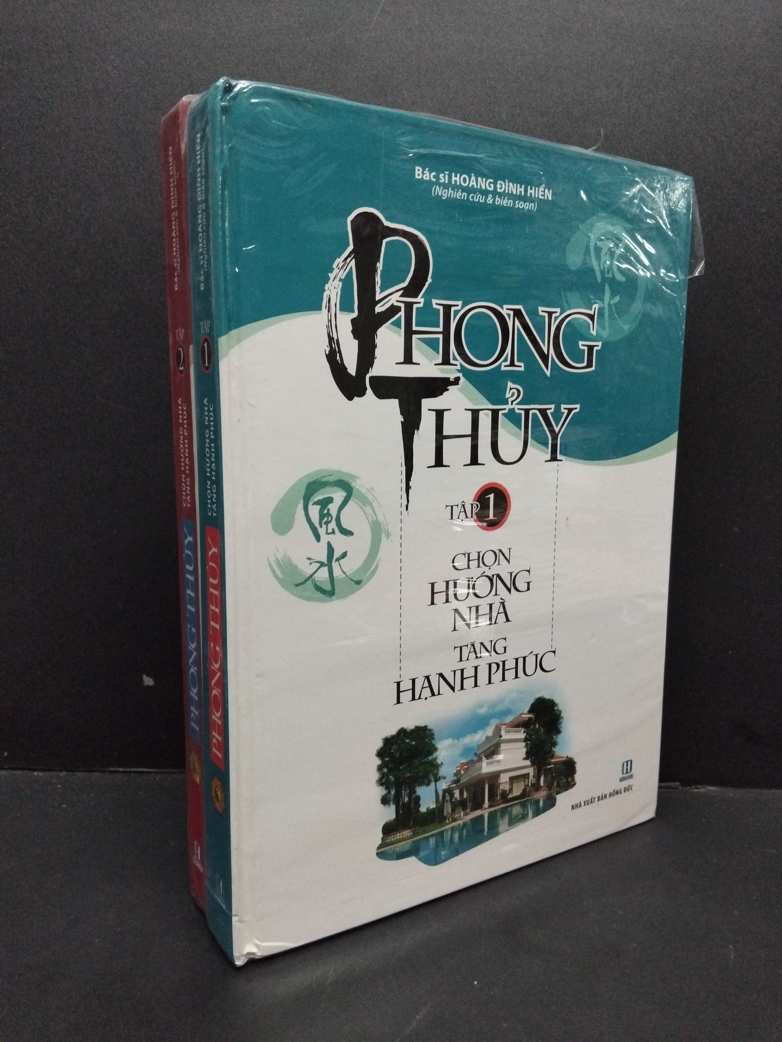 Bộ 2 tập phong thủy chọn hướng nhà tăng hạnh phúc (bìa cứng) Bác sĩ Hoàng Đình Hiển mới 90% ố nhẹ móp nhẹ bìa HCM.ASB1309