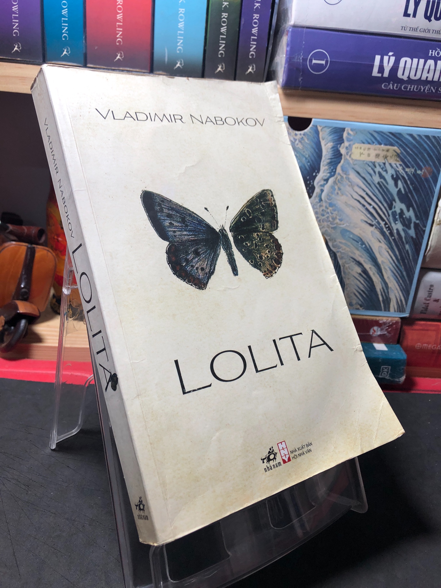 Lolita 2012 mới 80% cong góc bìa Vladimir Nabokov HPB0910 VĂN HỌC