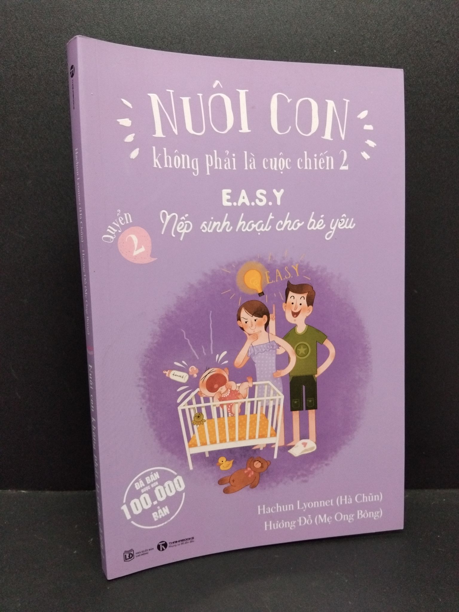 Nuôi con không phải là cuộc chiến 2 quyển 2 mới 80% bẩn nhẹ 2023 HCM1410 Hachun Lyonnet - Hương Đỗ MẸ VÀ BÉ