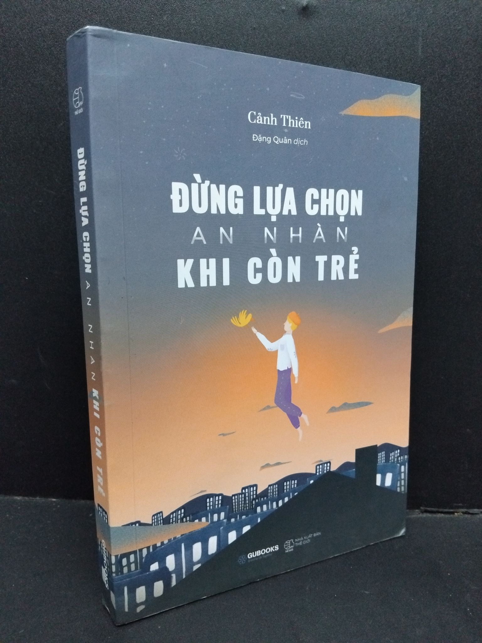 Đừng lựa chọn an nhàn khi còn trẻ mới 90% bẩn nhẹ 2024 HCM1410 Cảnh Thiên KỸ NĂNG