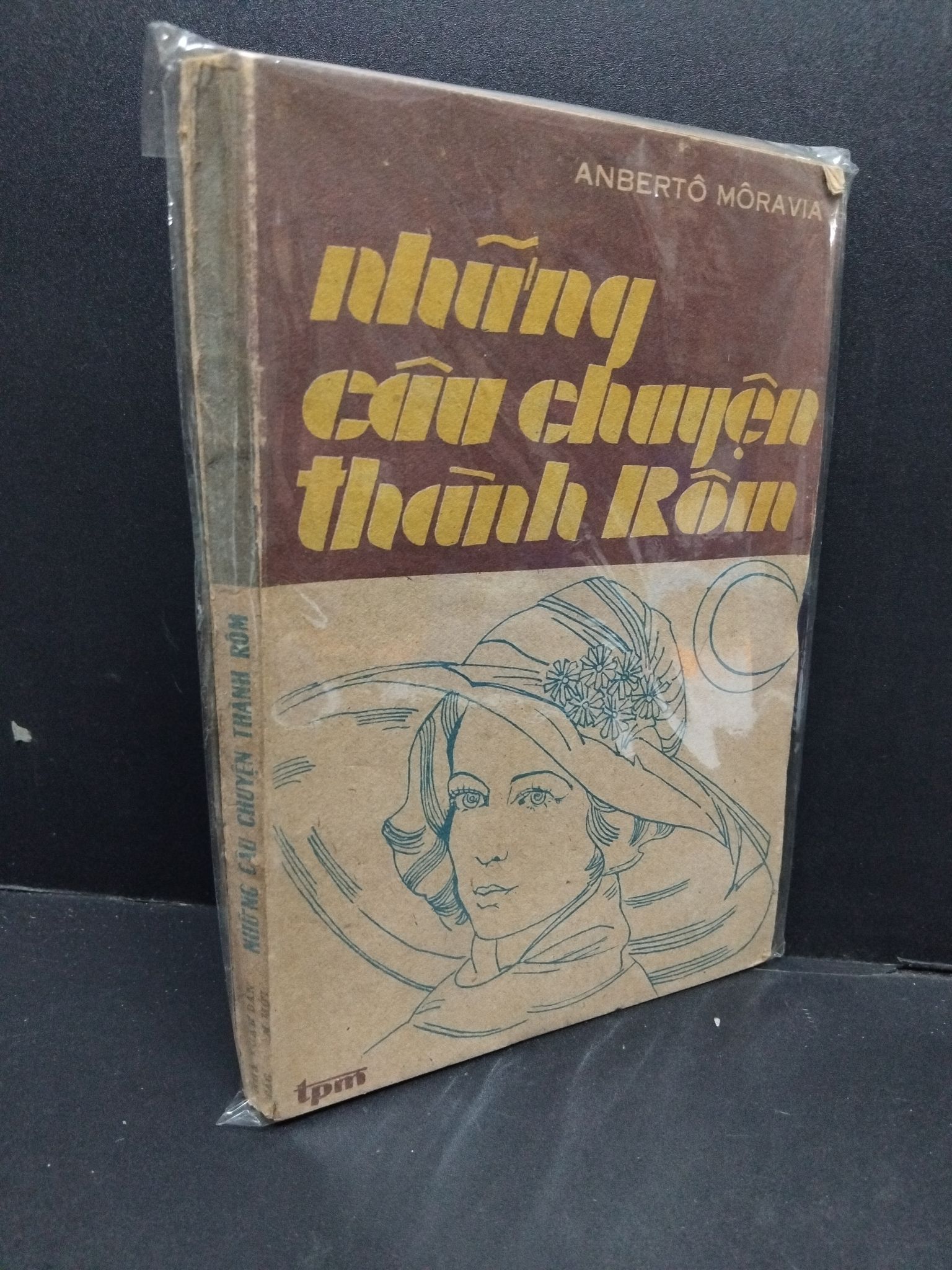 Những câu chuyện thành Rôm mới 60% bẩn bìa, ố vàng, rách gáy, tróc bìa HCM2110 Anberto Moravia VĂN HỌC