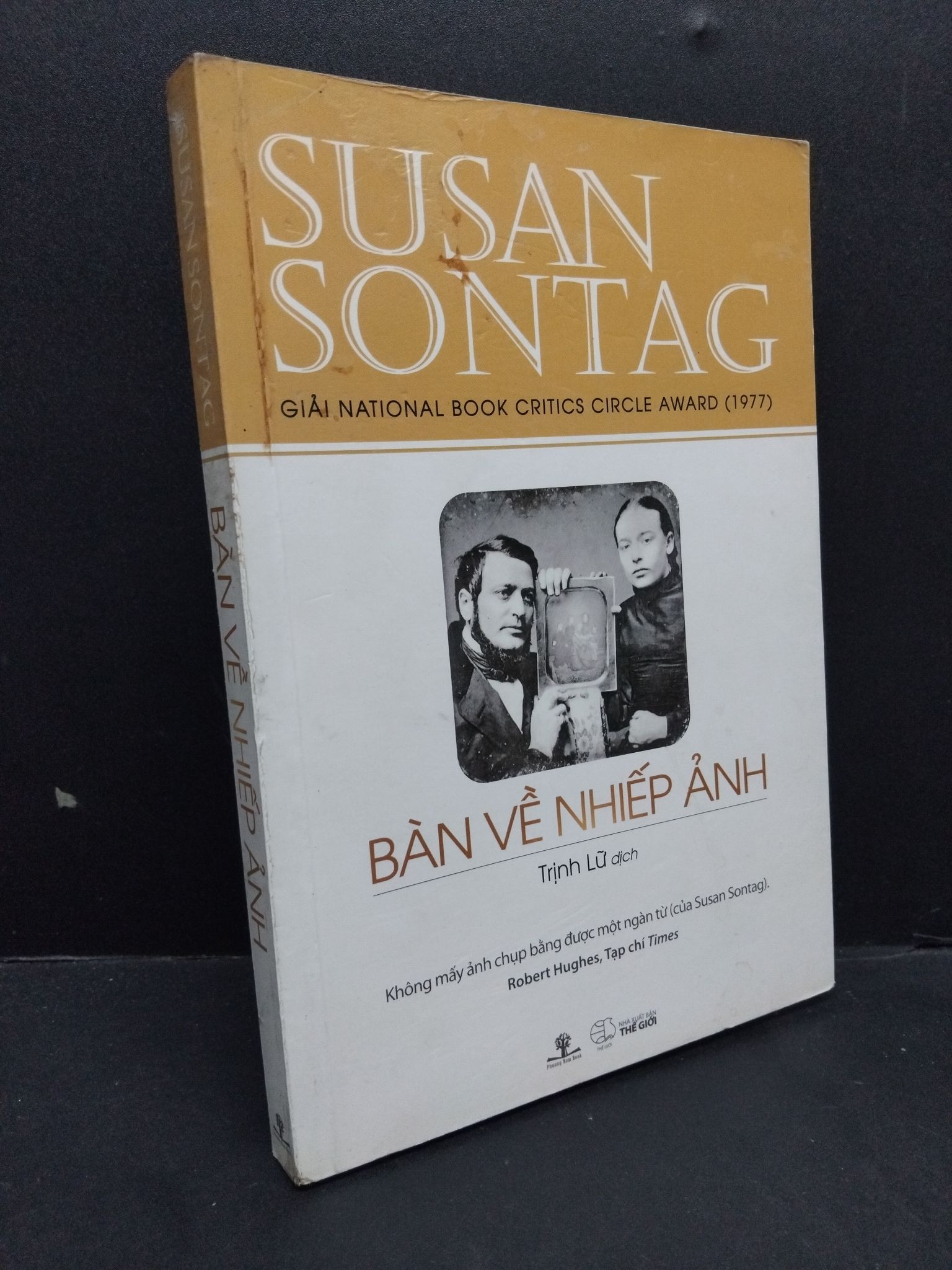 Bàn về nhiếp ảnh mới 80% ố bẩn nhẹ 2018 HCM1410 Susan Sontag KỸ NĂNG