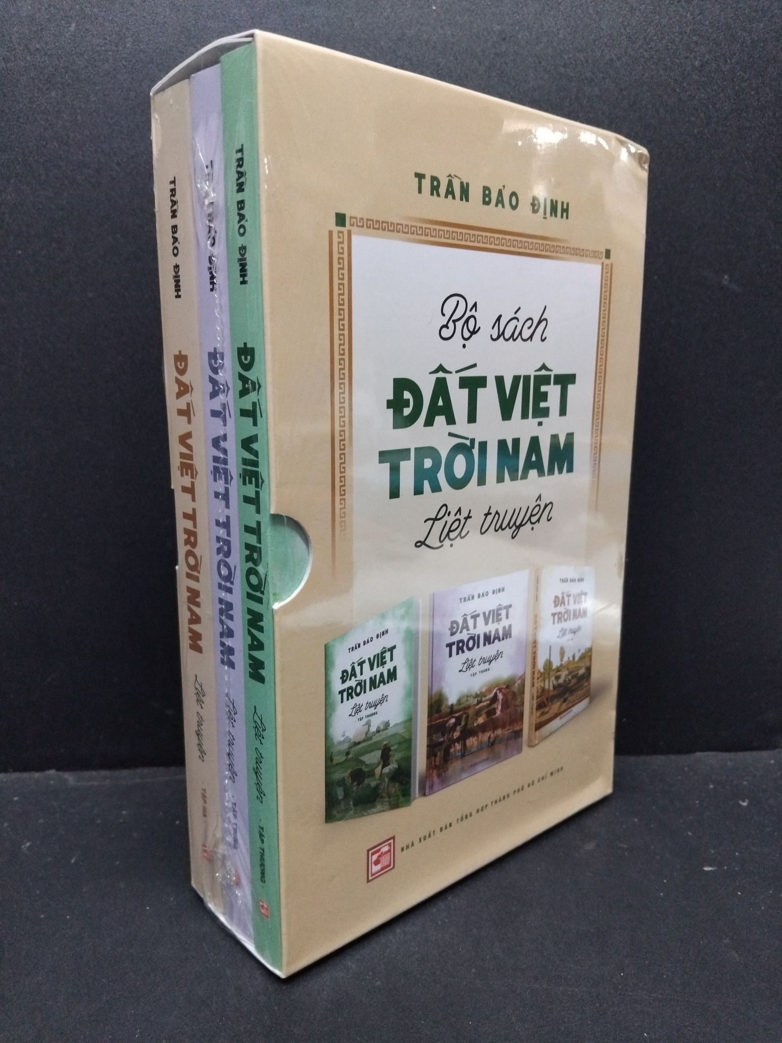 Bộ sách đất Việt trời Nam Liệt truyện Trần Bảo Định mới 100% HCM.ASB2310