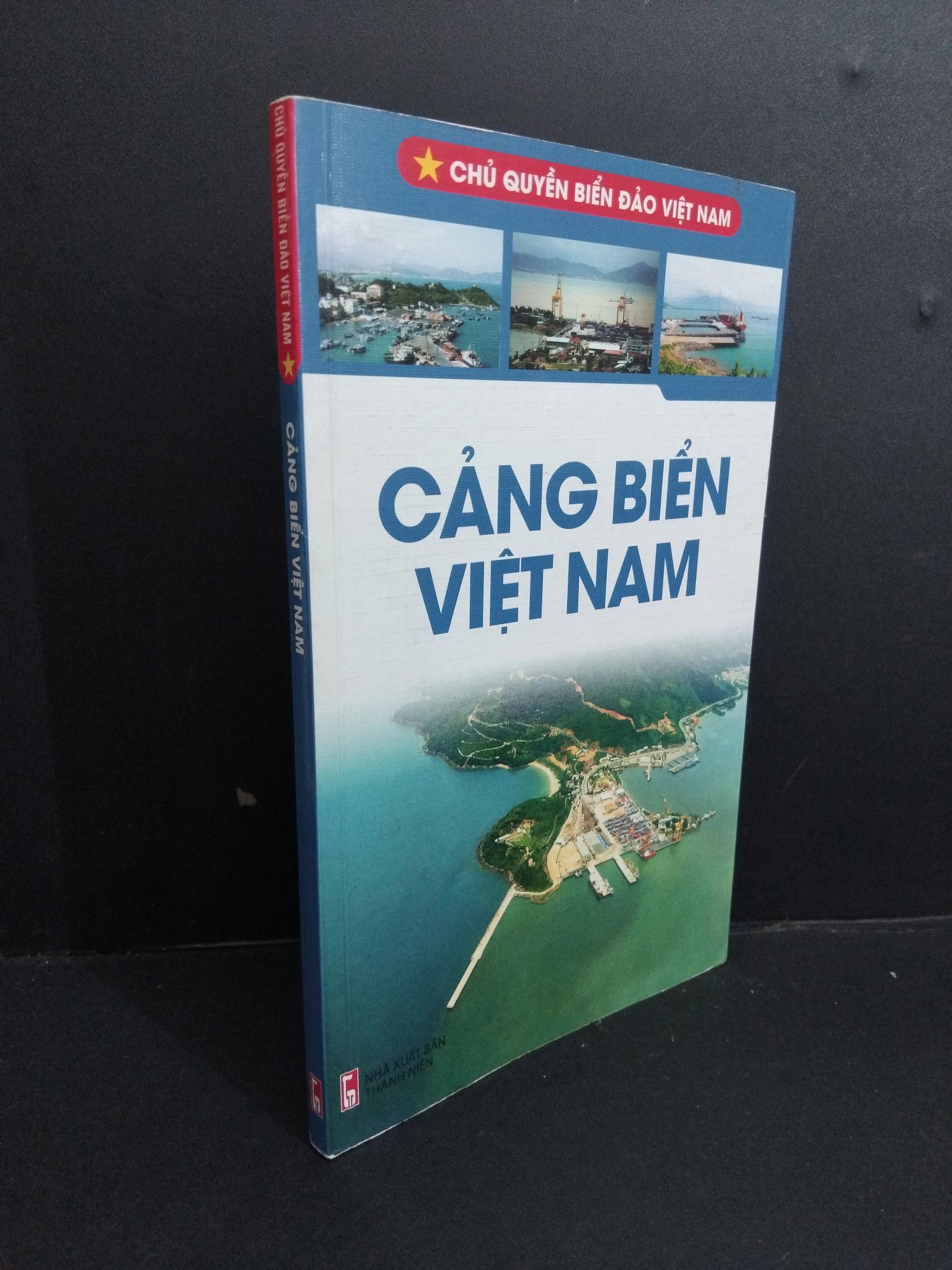 Cảng biển Việt Nam mới 80% ố nhẹ có viết vào sách 2012 HCM1511