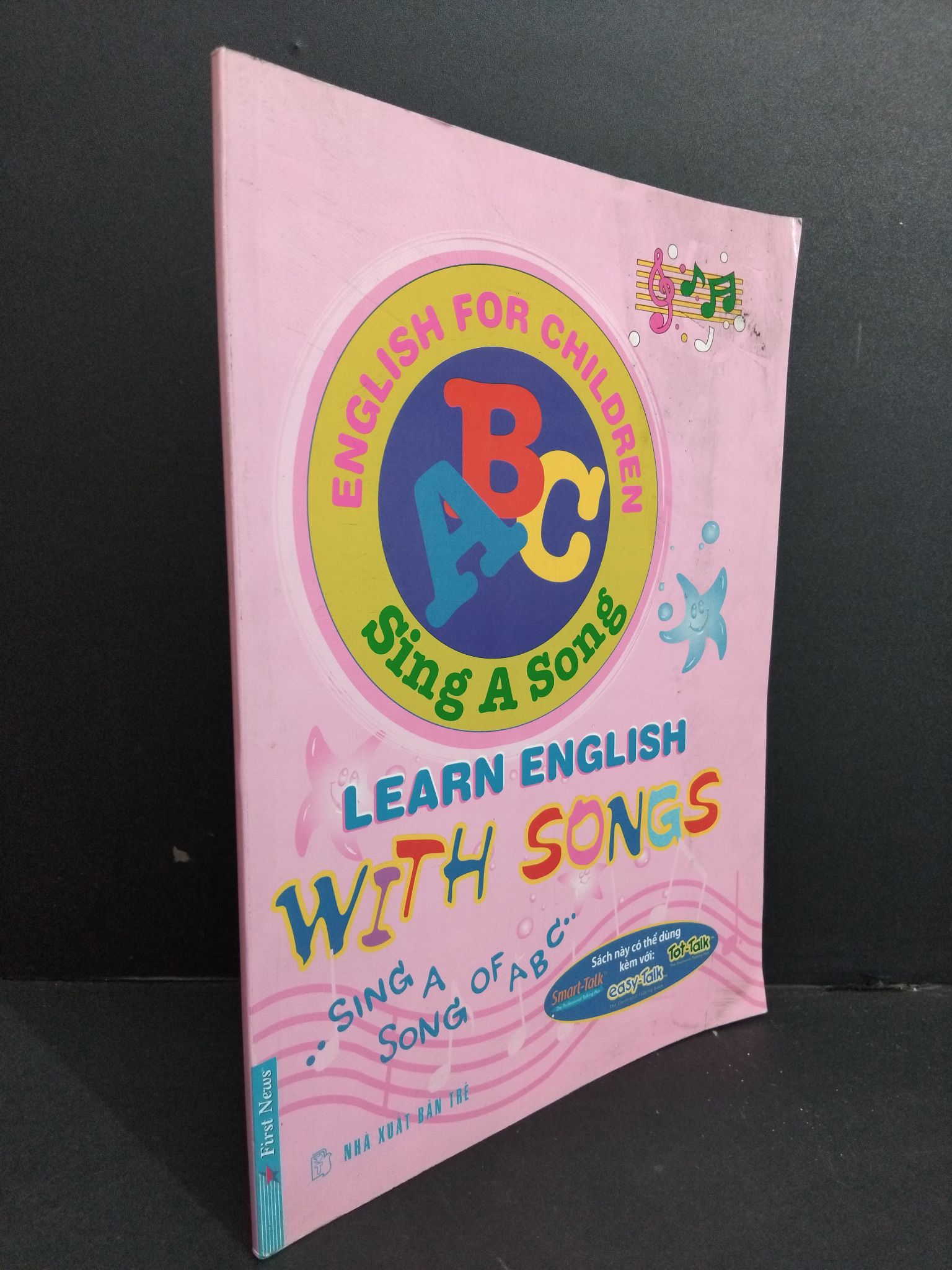 Sing a song of ABC Learn english with songs mới 90% bẩn bìa, ố nhẹ 2010 HCM2811 Thành Nam MẸ VÀ BÉ