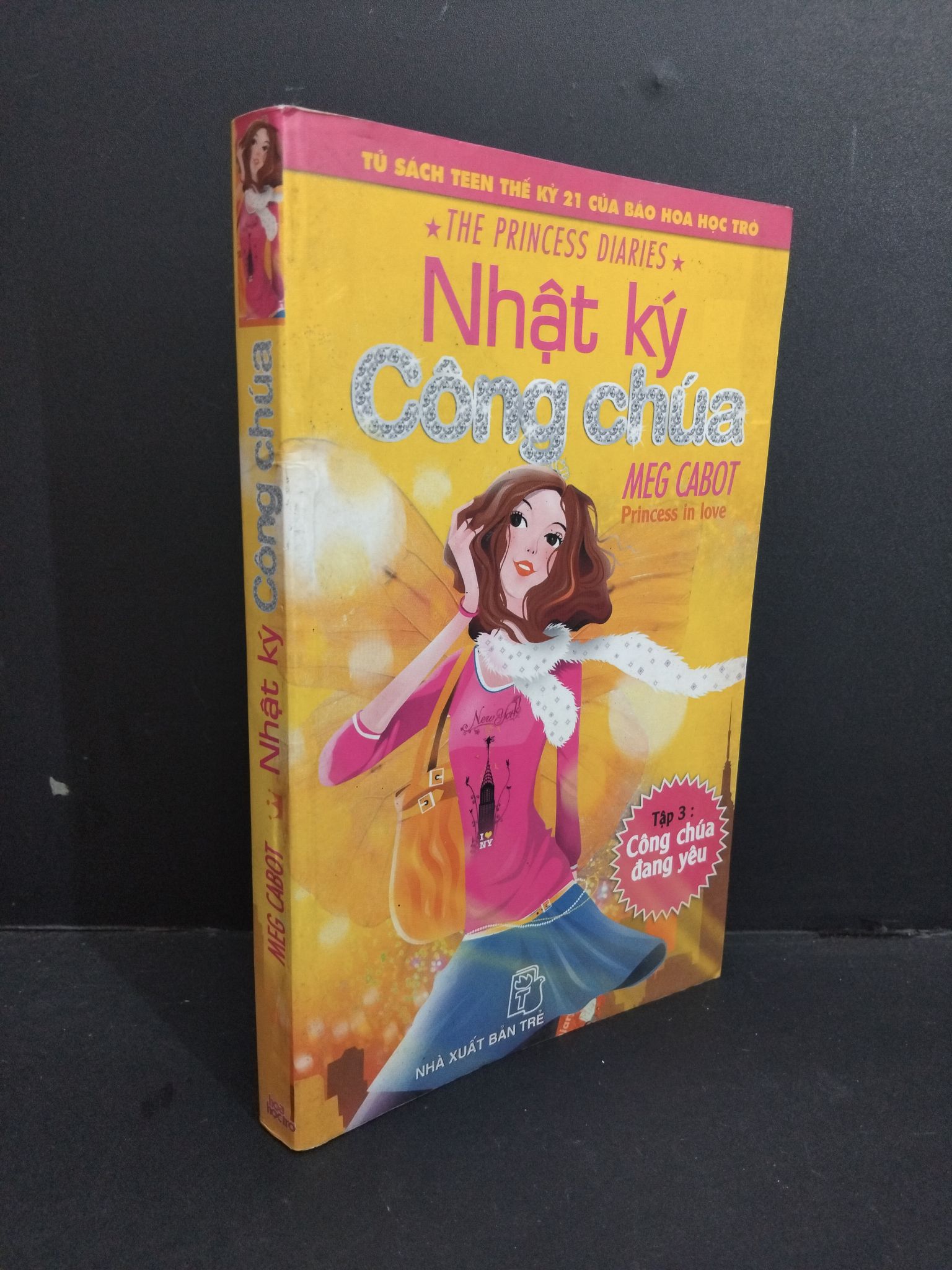 Nhật ký công chúa tập 3 mới 70% ố vàng có chữ ký 2008 HCM2811 Meg Cabot VĂN HỌC