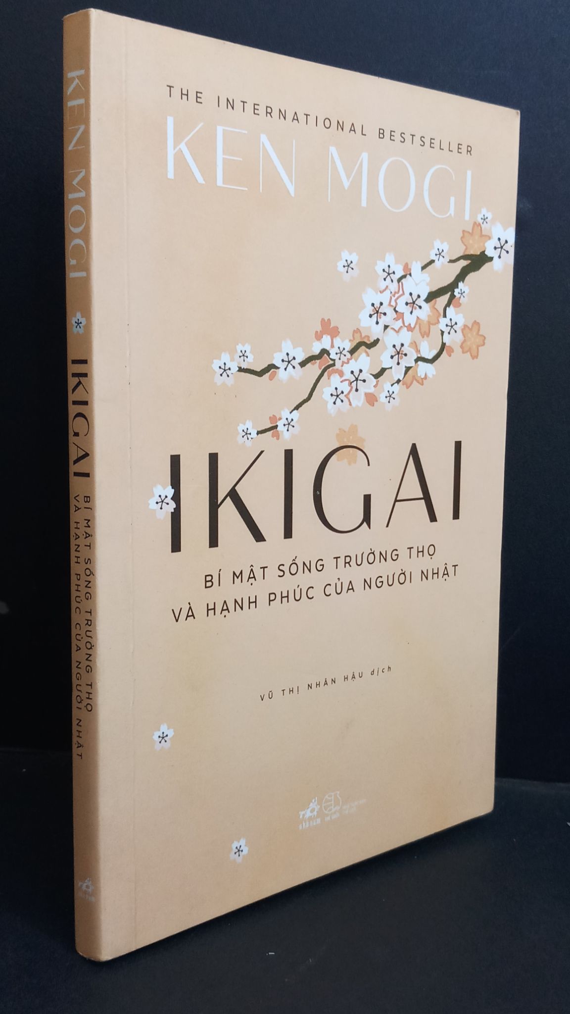 Ikigai Bí mật sống trường thọ và hành phúc của người Nhật mới 90% ố nhẹ 2022 HCM0412 Ken Mogi SỨC KHỎE - THỂ THAO