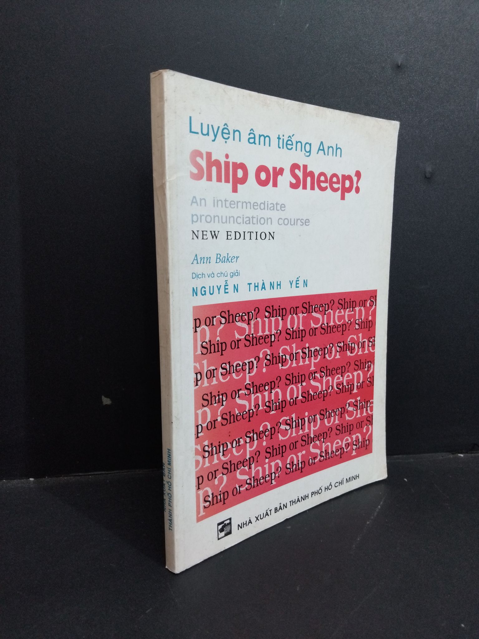 Luyện âm tiếng anh trình độ trung cấp mới 90% bẩn bìa, ố nhẹ 1997 HCM0412 Ann Baker HỌC NGOẠI NGỮ