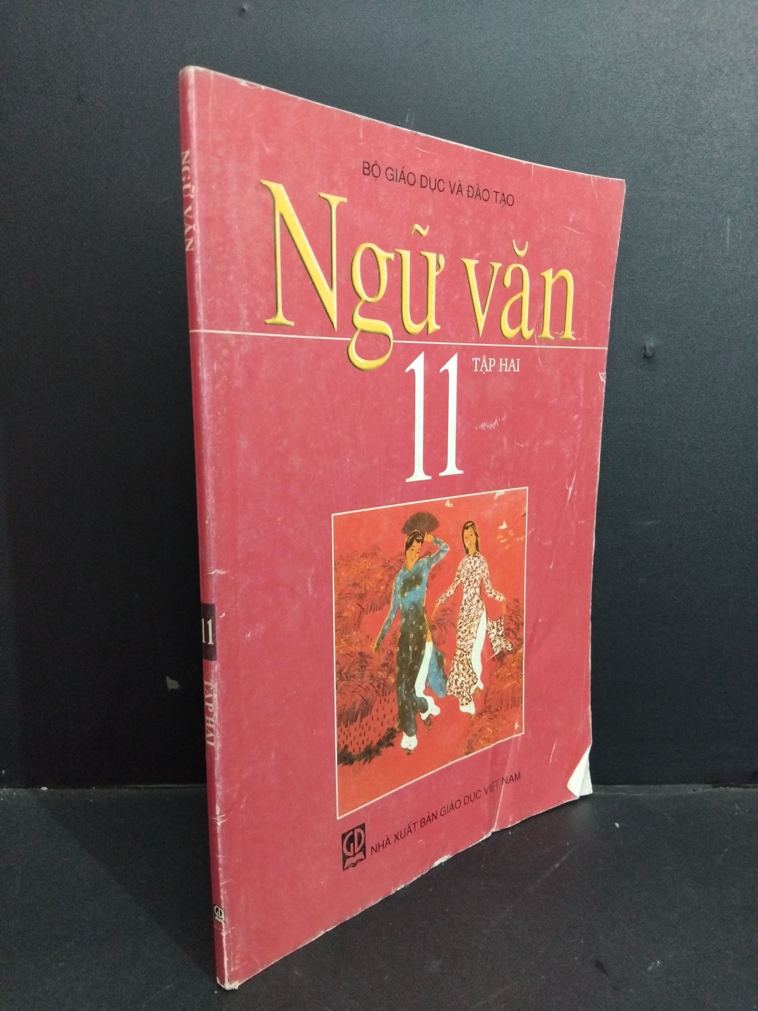 Ngữ văn 11 tập hai mới 80% bẩn bìa, ố nhẹ, tróc bìa nhẹ, có chữ viết trang cuối 2017 HCM1712 Bộ giáo dục và đào tạo GIÁO KHOA