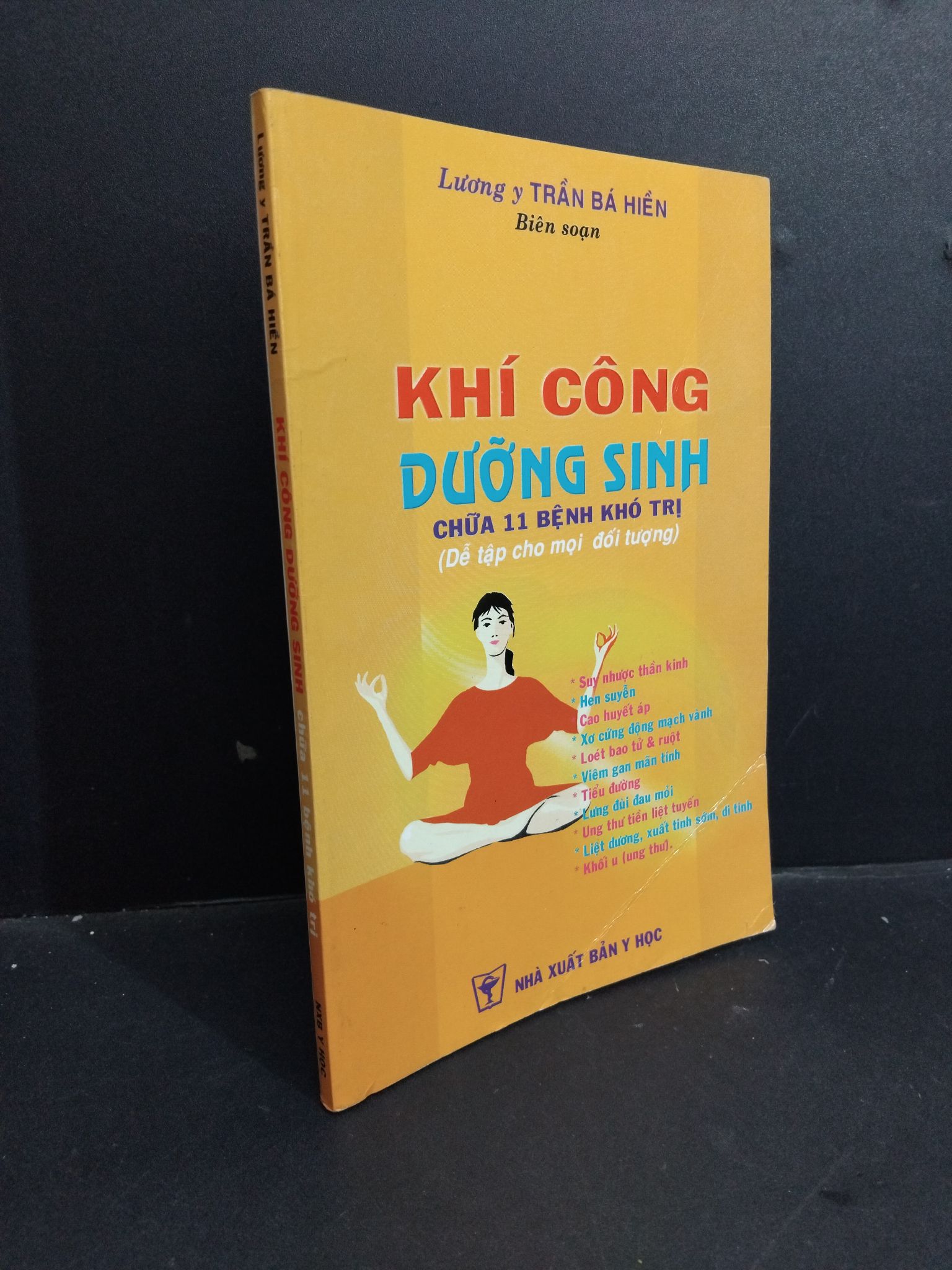 Khí công dưỡng sinh chữa 11 bệnh khó trị mới 80% bẩn bìa, ố, gập bìa 2001 HCM2811 Lương y Trần Bá Hiền SỨC KHỎE - THỂ THAO