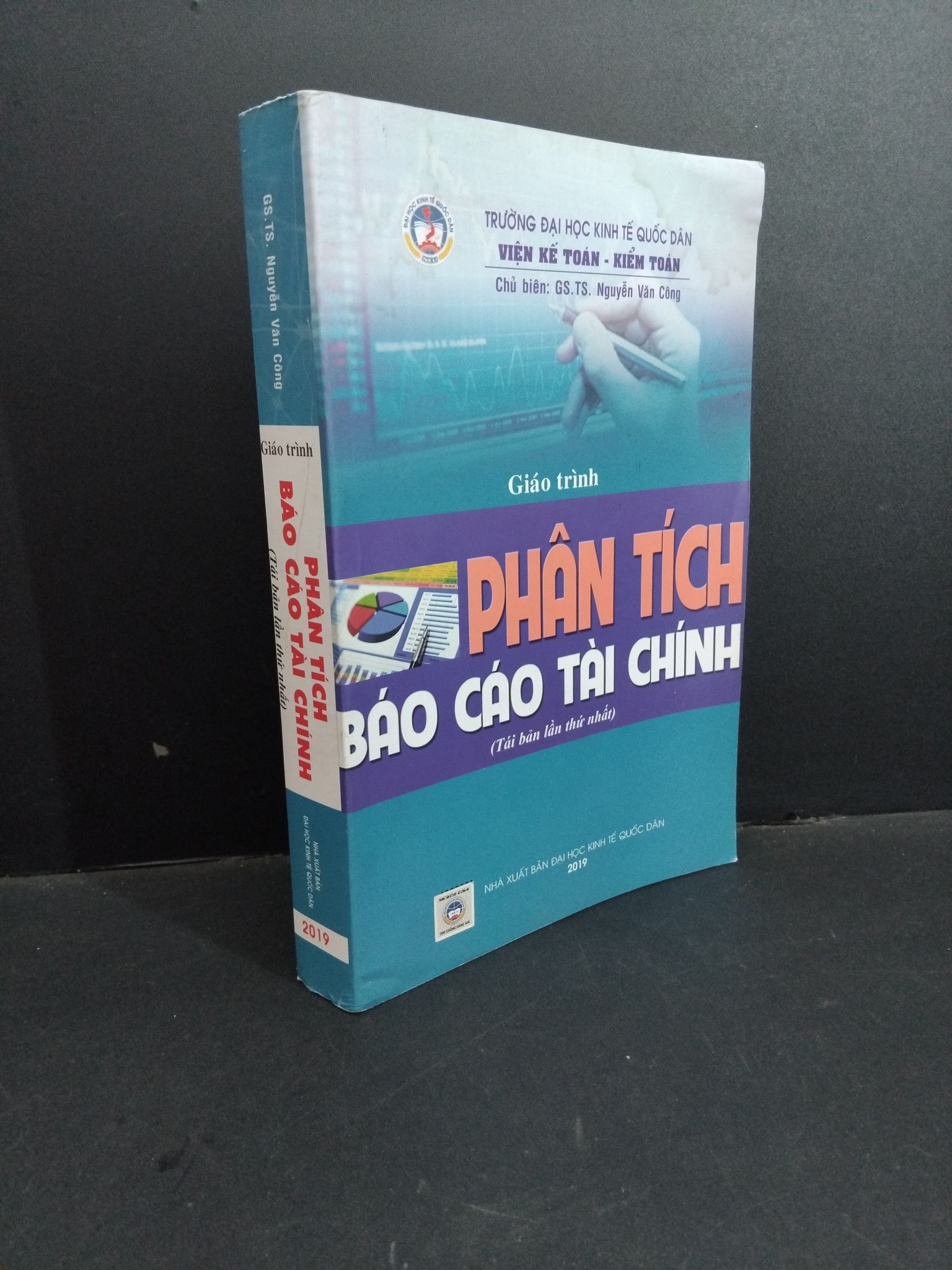 Giáo trình phân tích báo cáo tài chính mới 80% ố ẩm 2019 HCM2811 GS. TS. Nguyễn Văn Công GIÁO TRÌNH, CHUYÊN MÔN