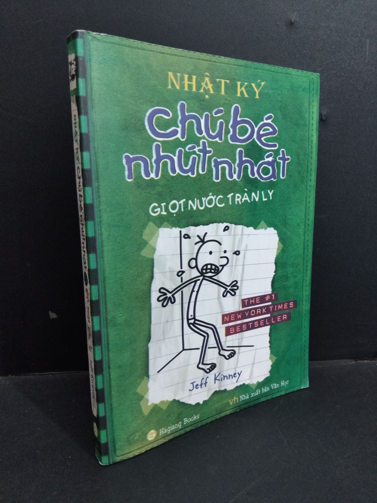 Nhật ký chú bé nhút nhát Giọt nước tràn ly mới 80% ố nhẹ 2011 HCM2811 Jeff Kimey VĂN HỌC