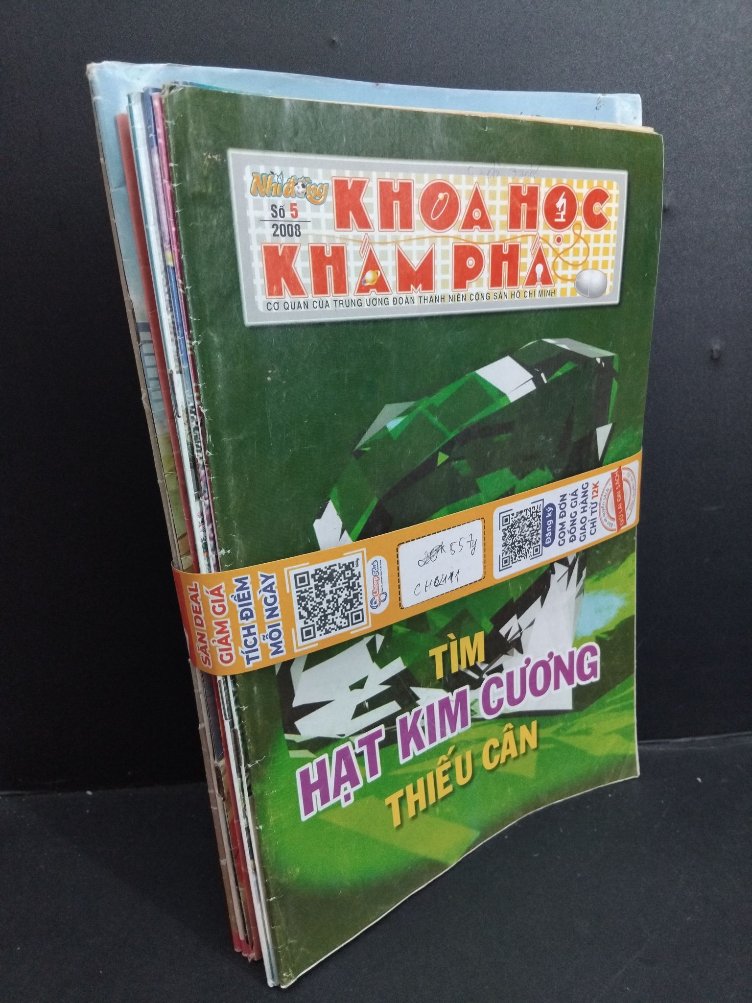 Báo nhi đồng khoa học khám phá 15 cuốn 557g 45k/kg CHB2111