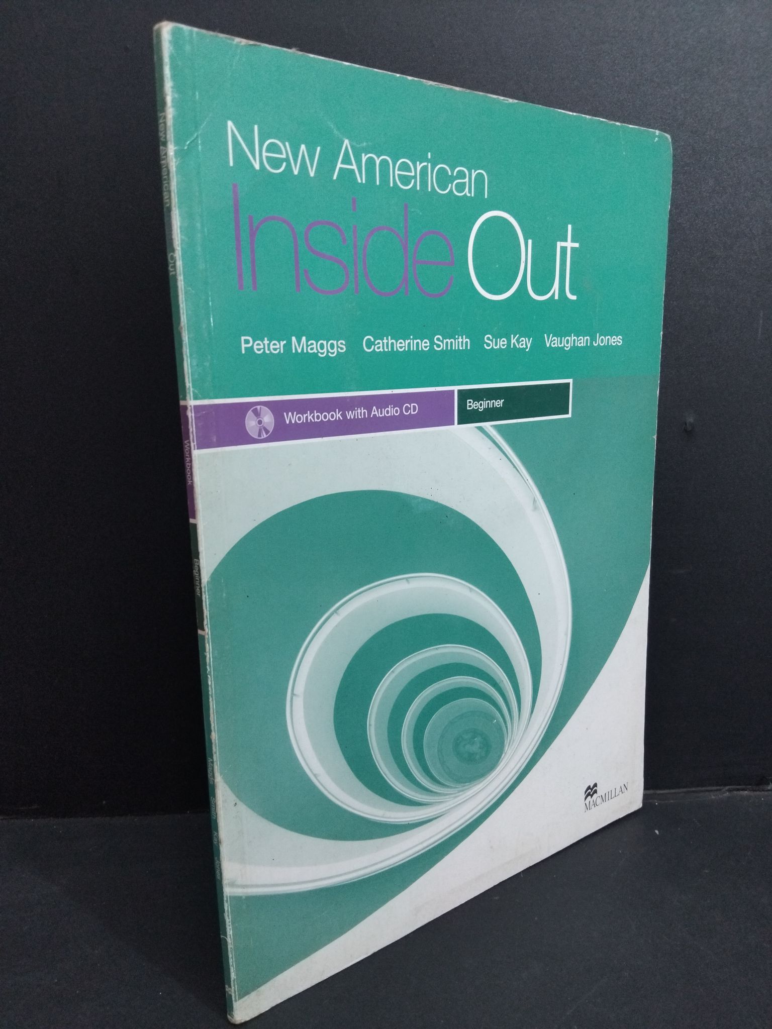 New American inside out beginner workbook with audio cd mới 80% bẩn bìa, ố nhẹ, tróc bìa, tróc gáy 2017 HCM2811 Peter Maggs, Catherine Smith, Sue Kay, Vaughan Jones HỌC NGOẠI NGỮ