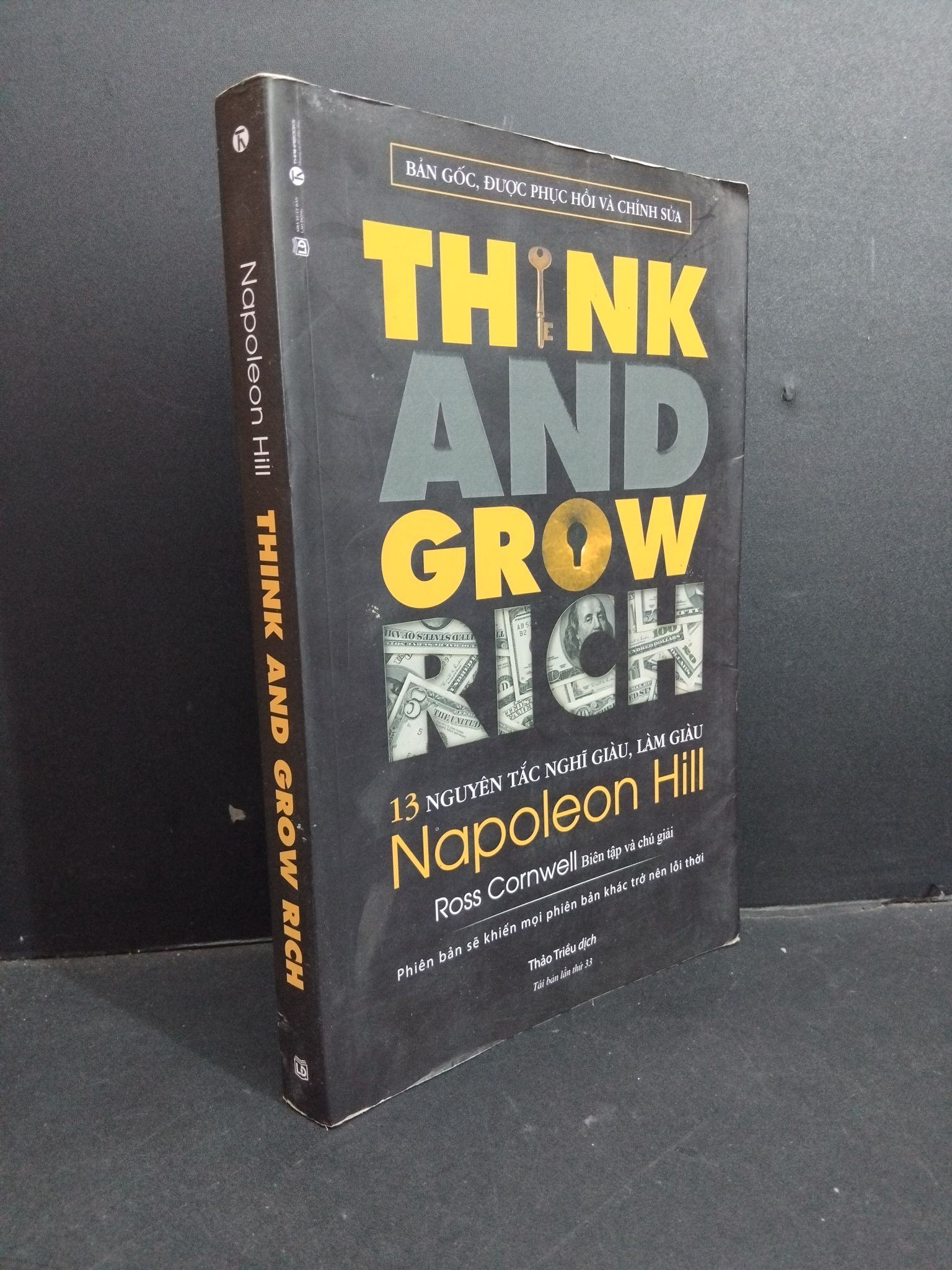 Think and Grow rich mới 90% 2020 HCM0612 Napoleon Hill DANH NHÂN