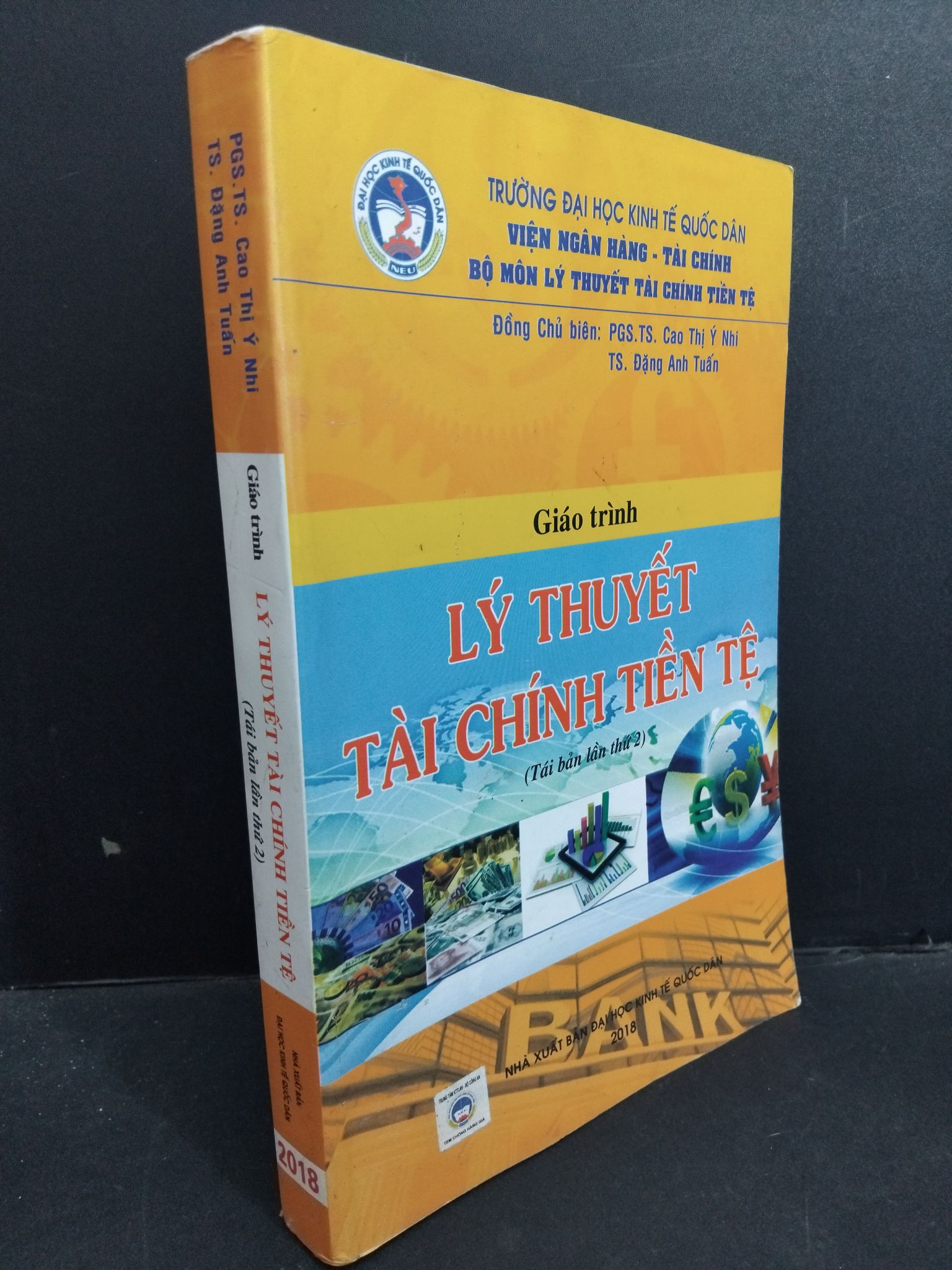 Giáo trình lý thuyết tài chính tiền tệ mới 80% ố ẩm nhẹ 2018 HCM2811 GIÁO TRÌNH, CHUYÊN MÔN