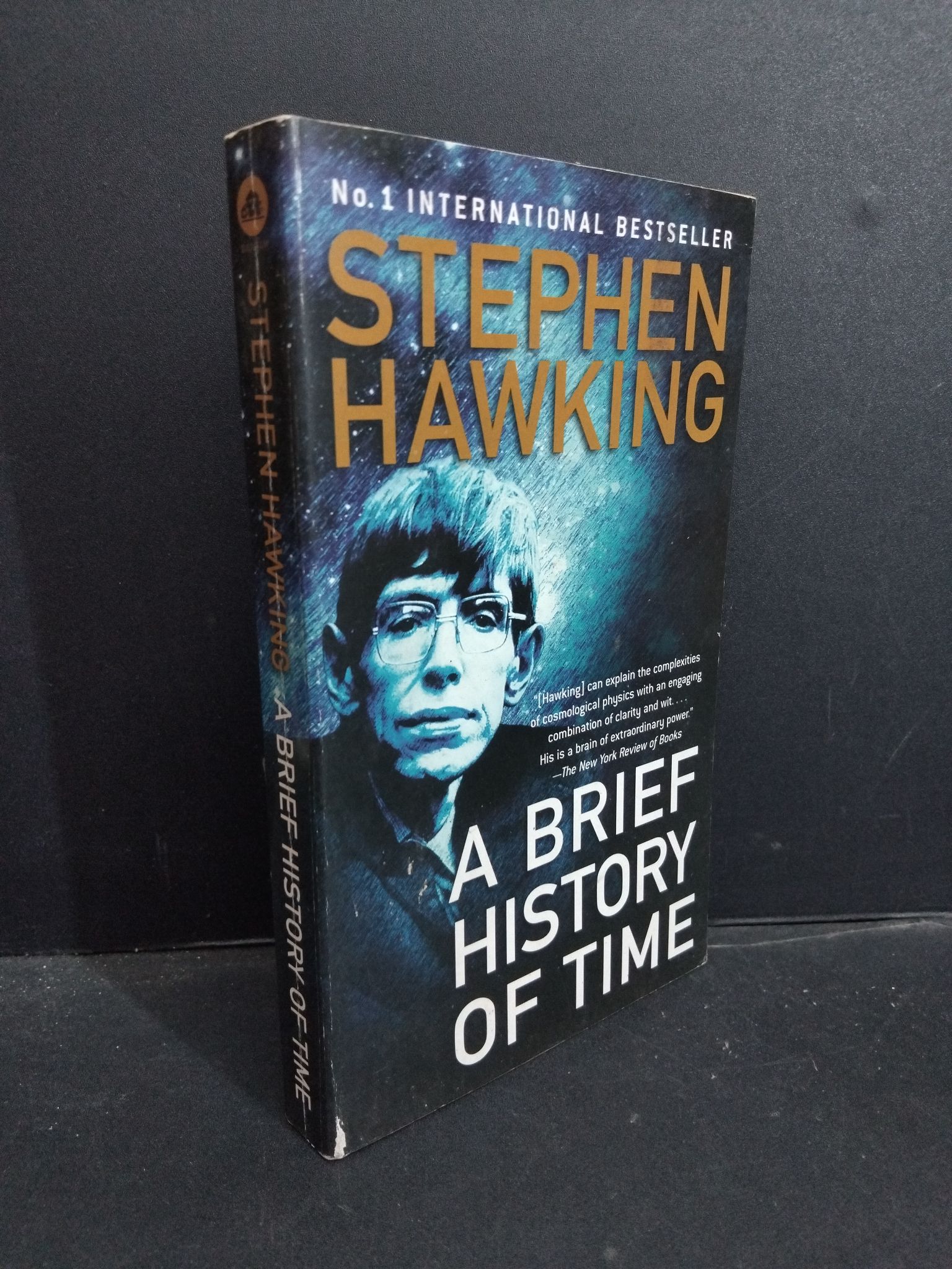 A brief history of time mới 90% bẩn bìa, ố vàng HCM1001 Stephen Hawking NGOẠI VĂN