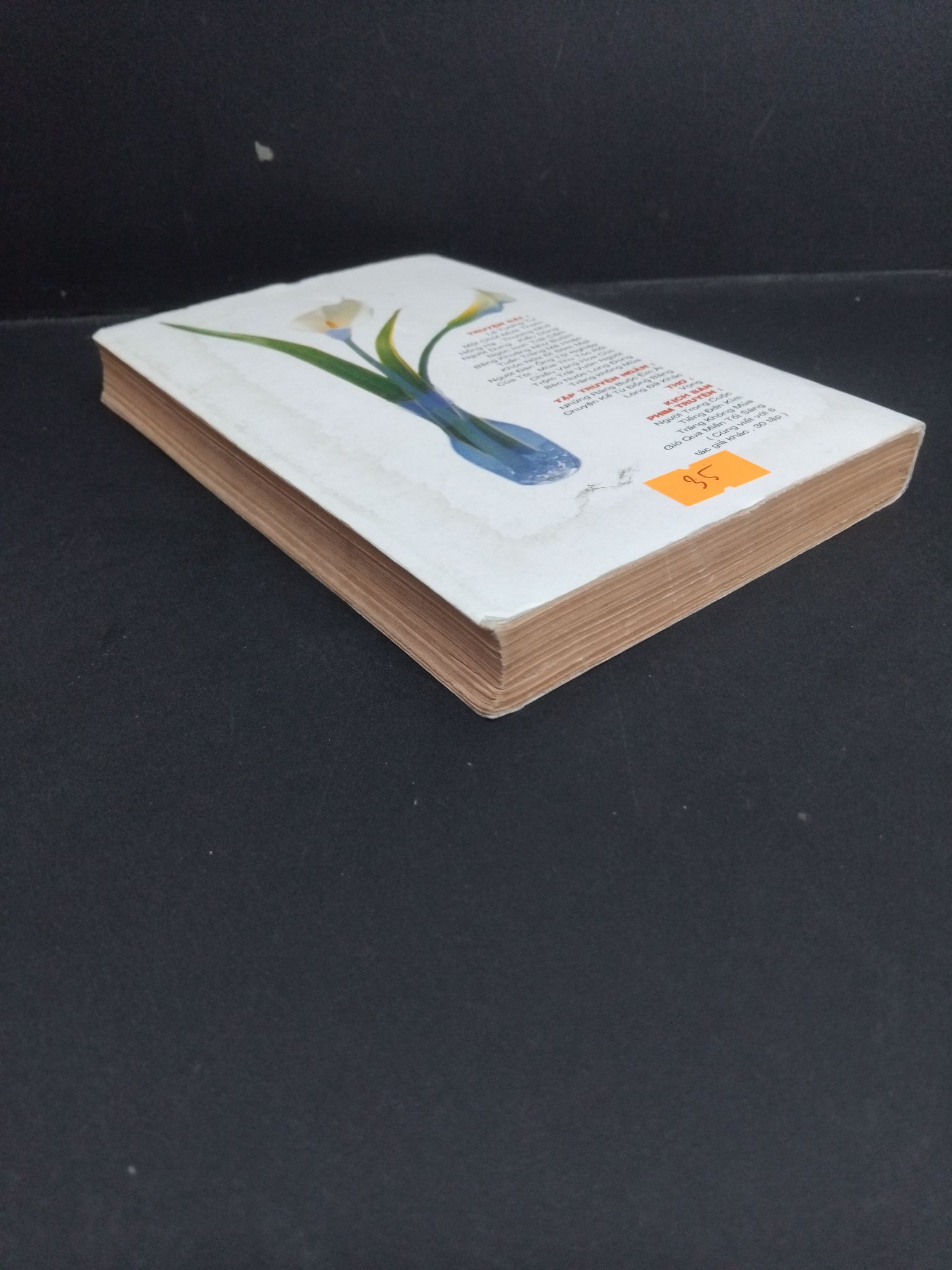 Một chút mưa thơm mới 70% ố vàng gấp góc 1997 HCM1001 Mường Mán VĂN HỌC