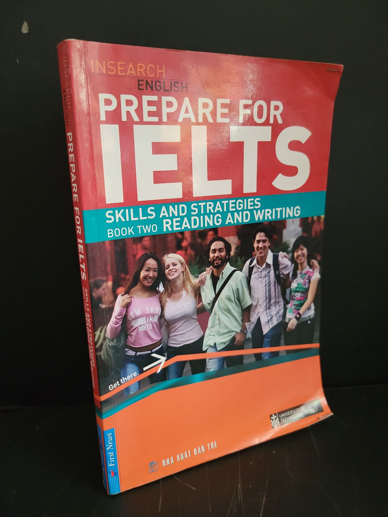 Insearch English prepare for Ielts skills and strategies book two reading and writing mới 70% bẩn bìa, ố nhẹ, tróc gáy nhẹ, có chữ viết, highlight 2010 HCM3004 HỌC NGOẠI NGỮ