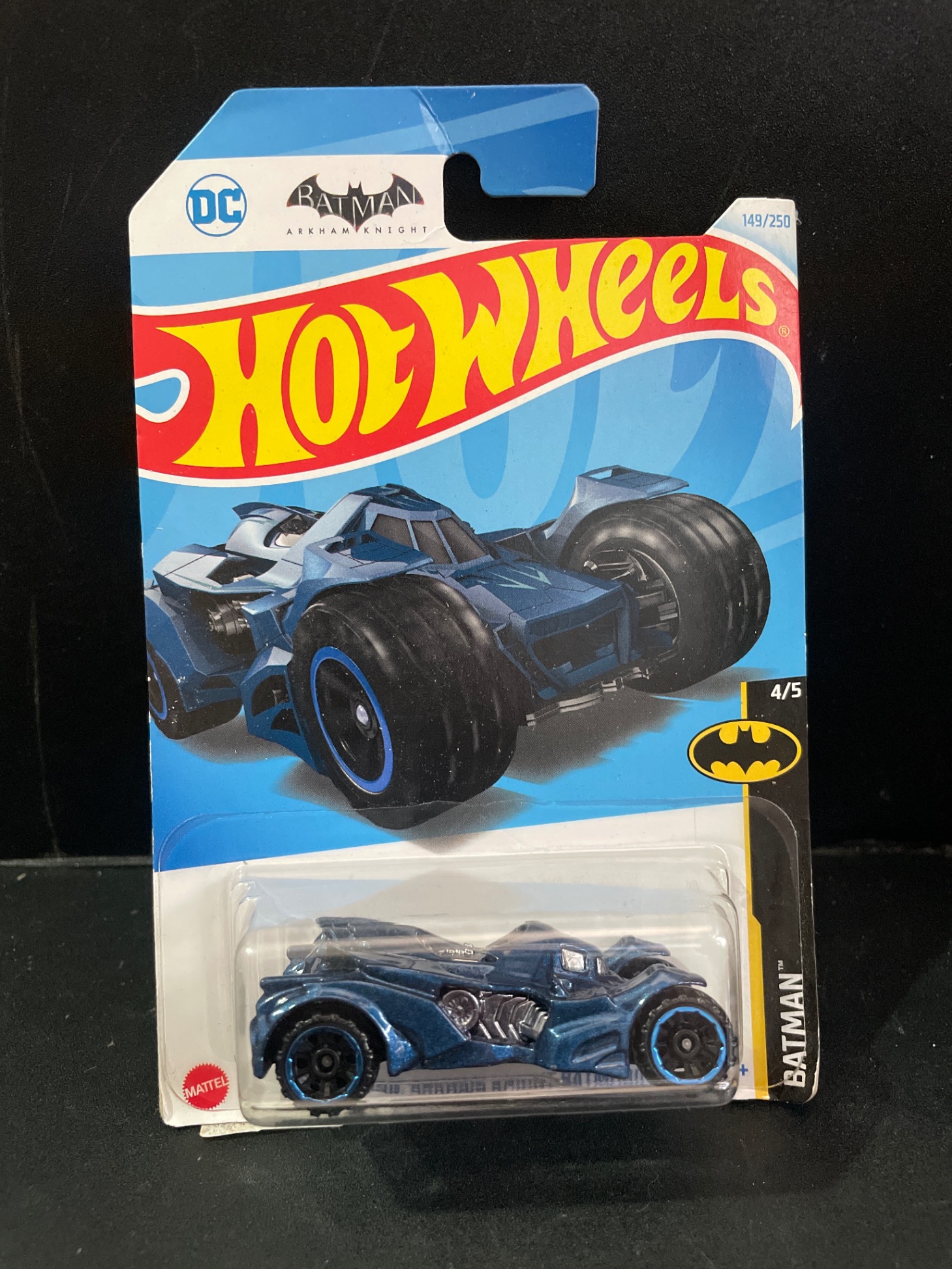 Xe Hot Wheel chính hãng Batman Arkham Knight Batmobile seri Batman 4/5