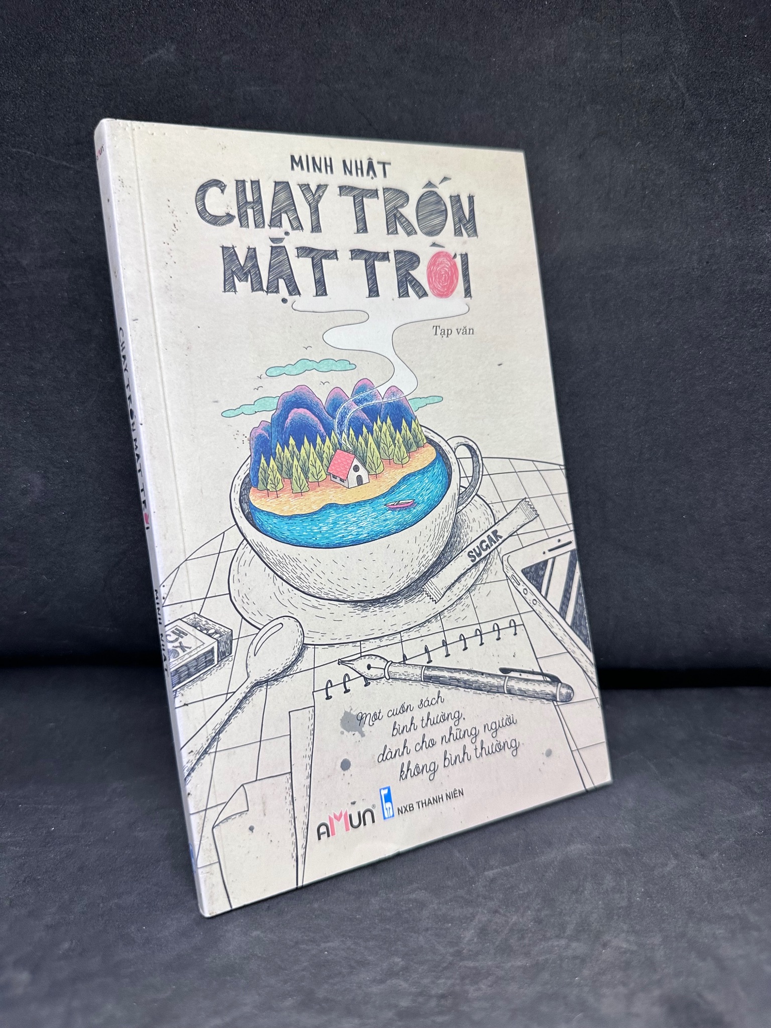 [Phiên Chợ Sách Cũ] Chạy Trốn Mặt Trời, Minh Nhật, 2017 1304 SBM