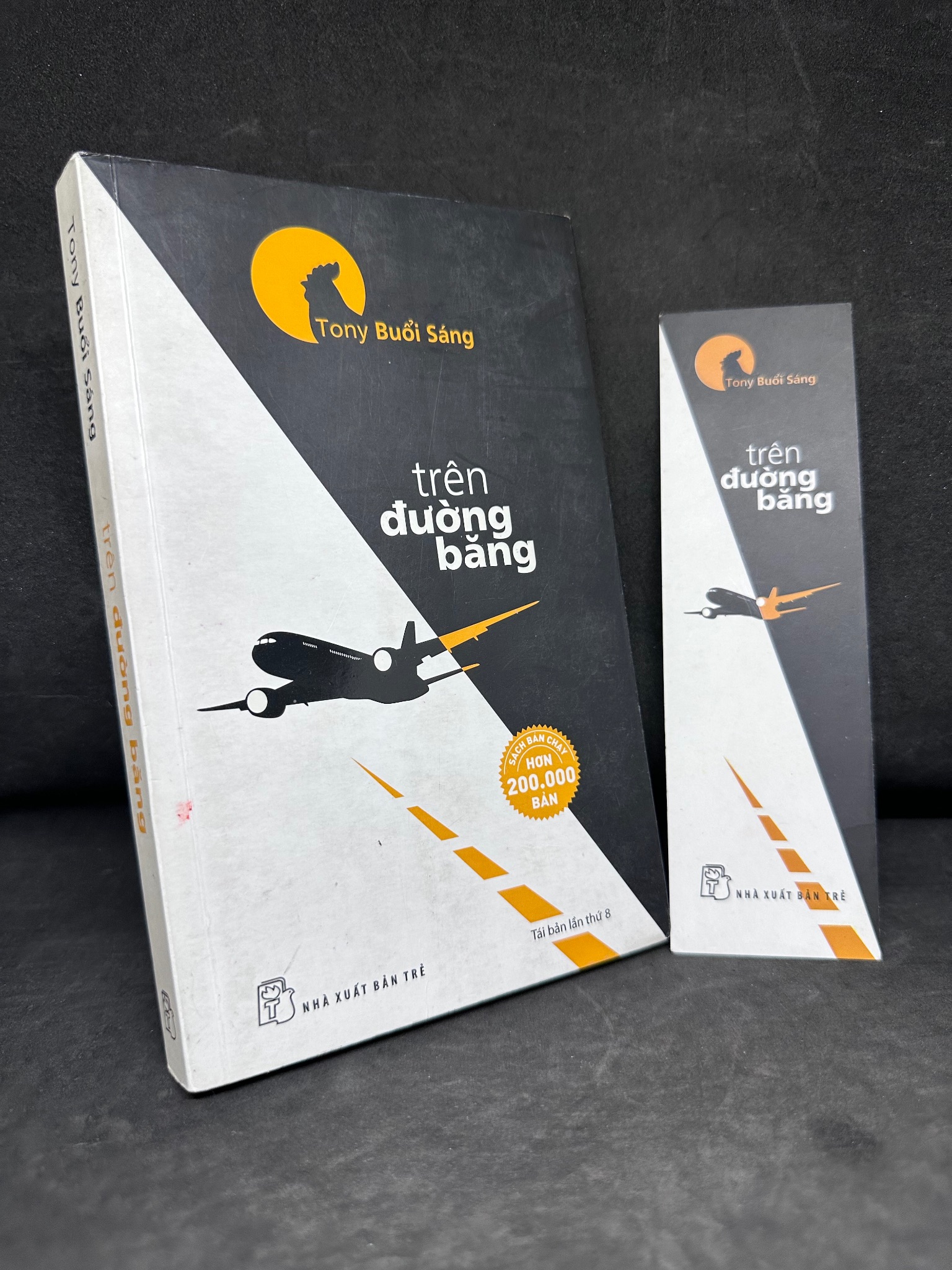 [Phiên Chợ Sách Cũ] Trên Đường Băng, Tony Buổi Sáng, 2016 1304 SBM